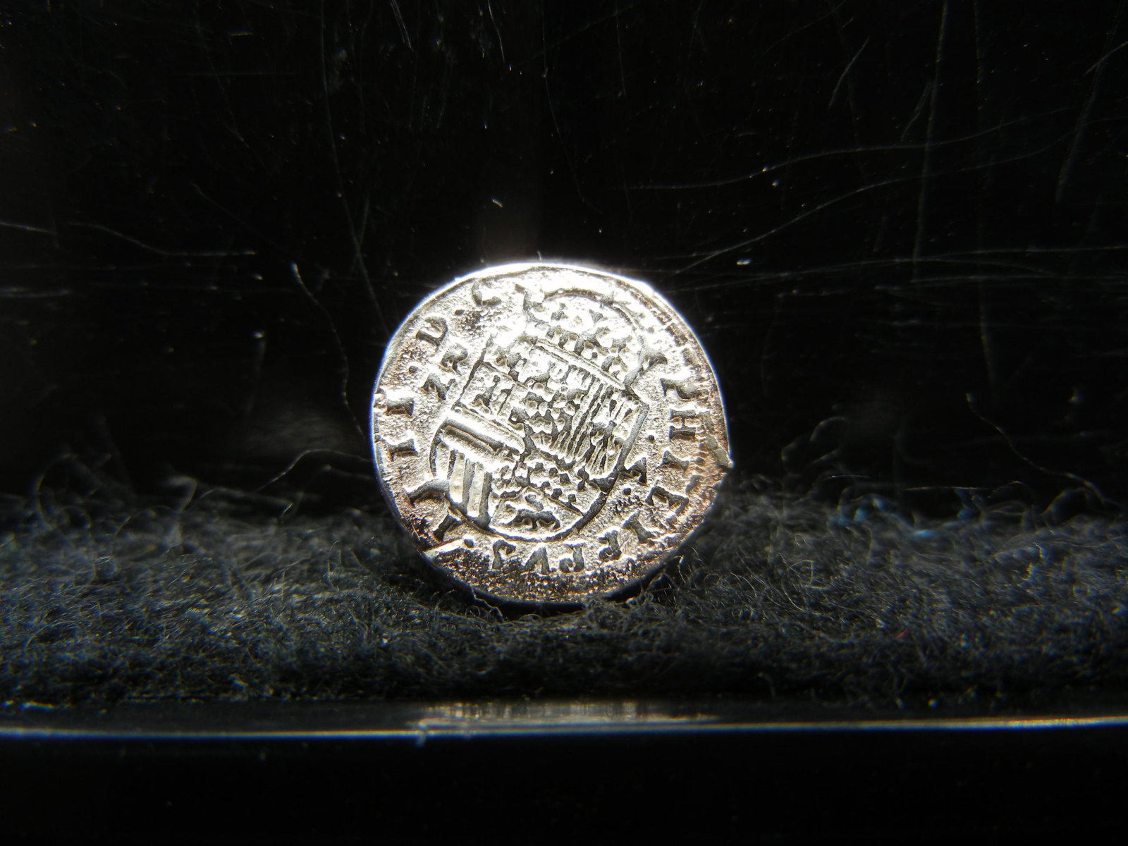 Silver Spanish cob repro coin UNC: Silver Spanish cob repro coin UNC