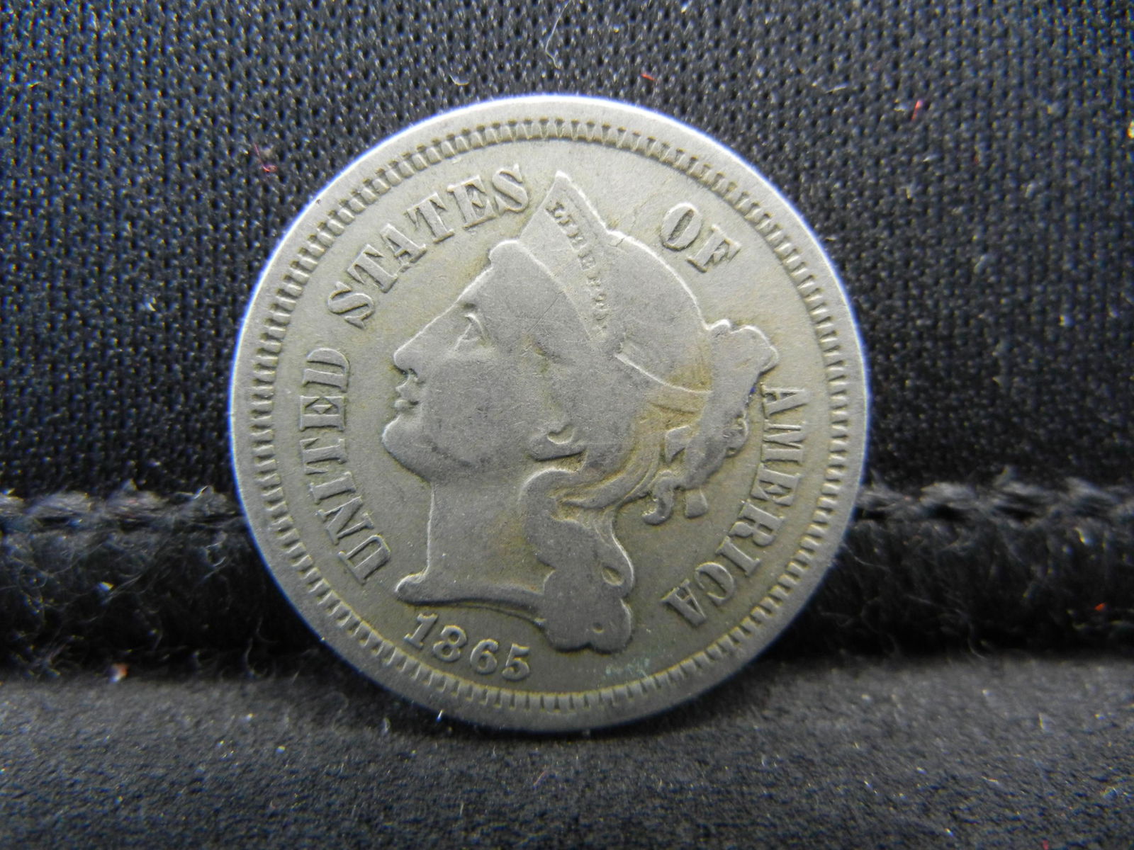 1865 Three Cent Nickel, Very Fine+ Condition. (1 of 2)