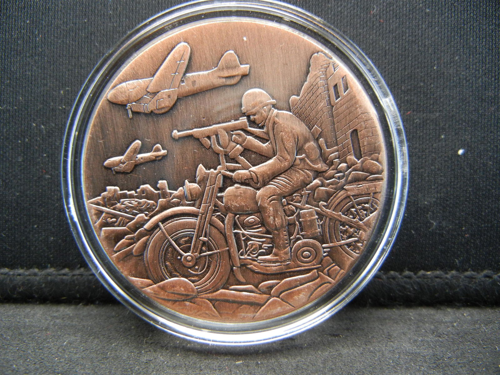 (WWII MOTORCYCLE/US ARMY)Novelty Coin (1 of 2)