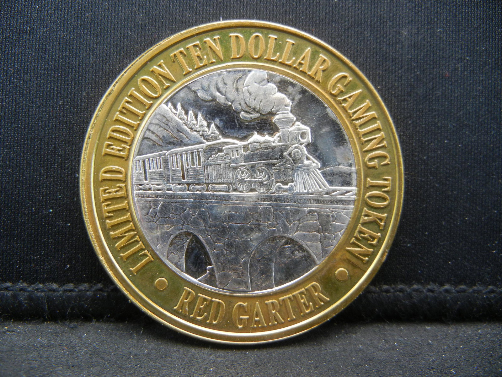 Red Garter Casino Gaming Token .999 fine Silver Center (1 of 2)