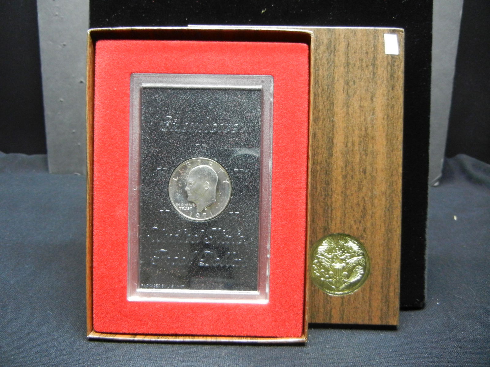 1971-S Eisenhower 40% Silver Proof Silver Dollar With (1 of 5)