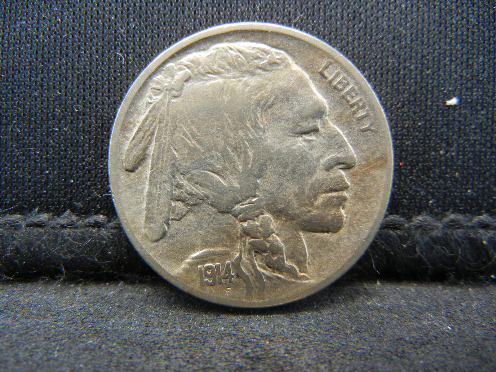 1914 S Buffalo Nickel XF/AU Nice key Date Scarce (1 of 2)