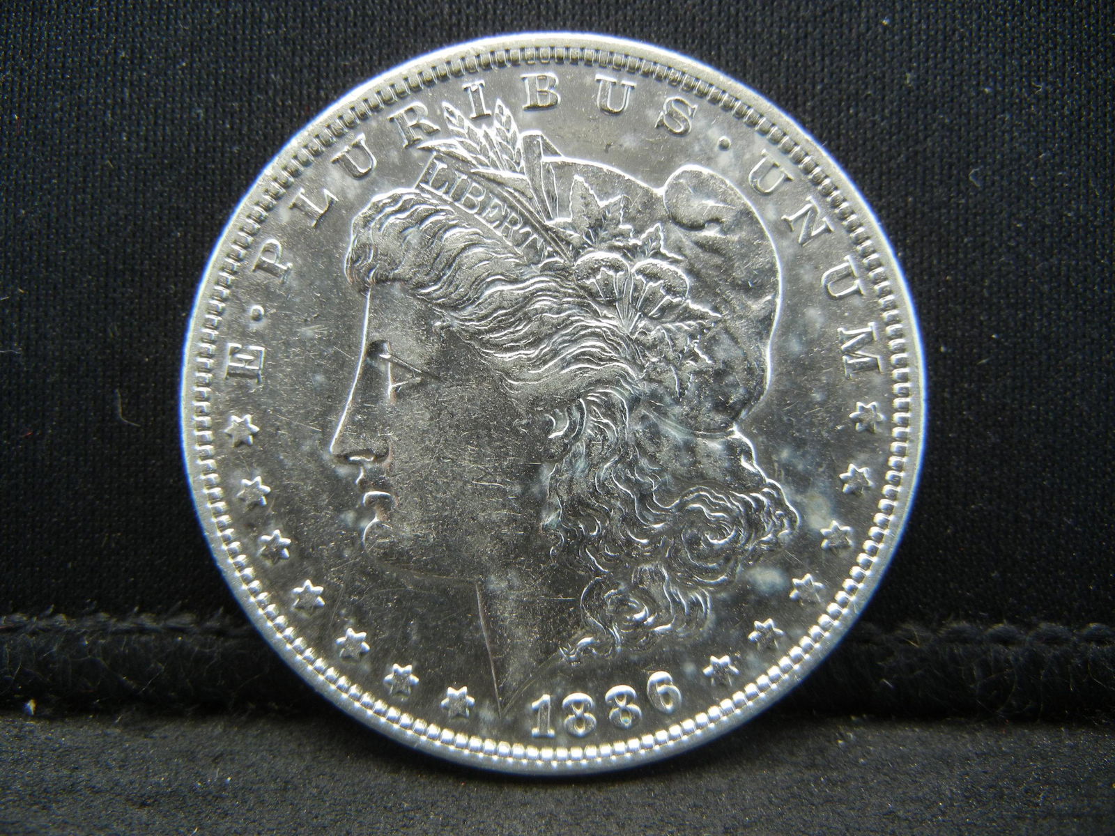1886 S Morgan Dollar CH BU (1 of 2)