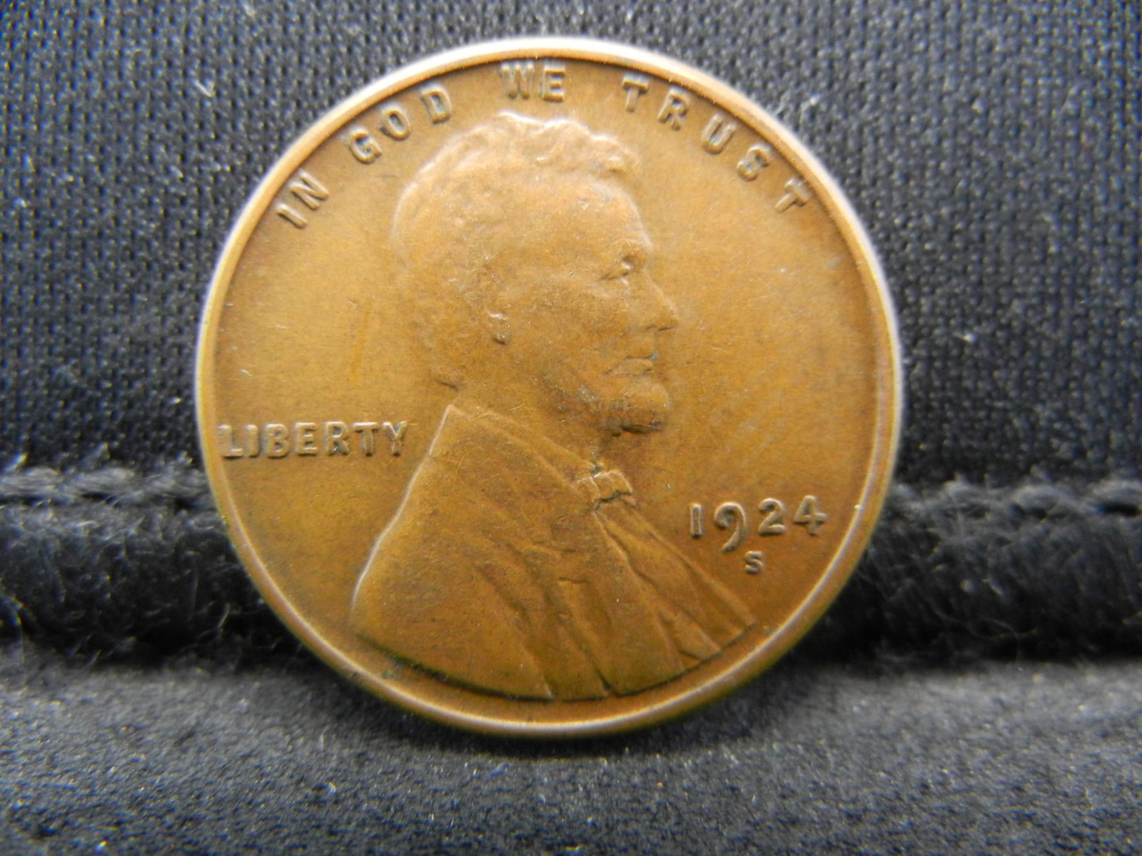 1924 S Lincoln Cent XF Better Date (1 of 2)