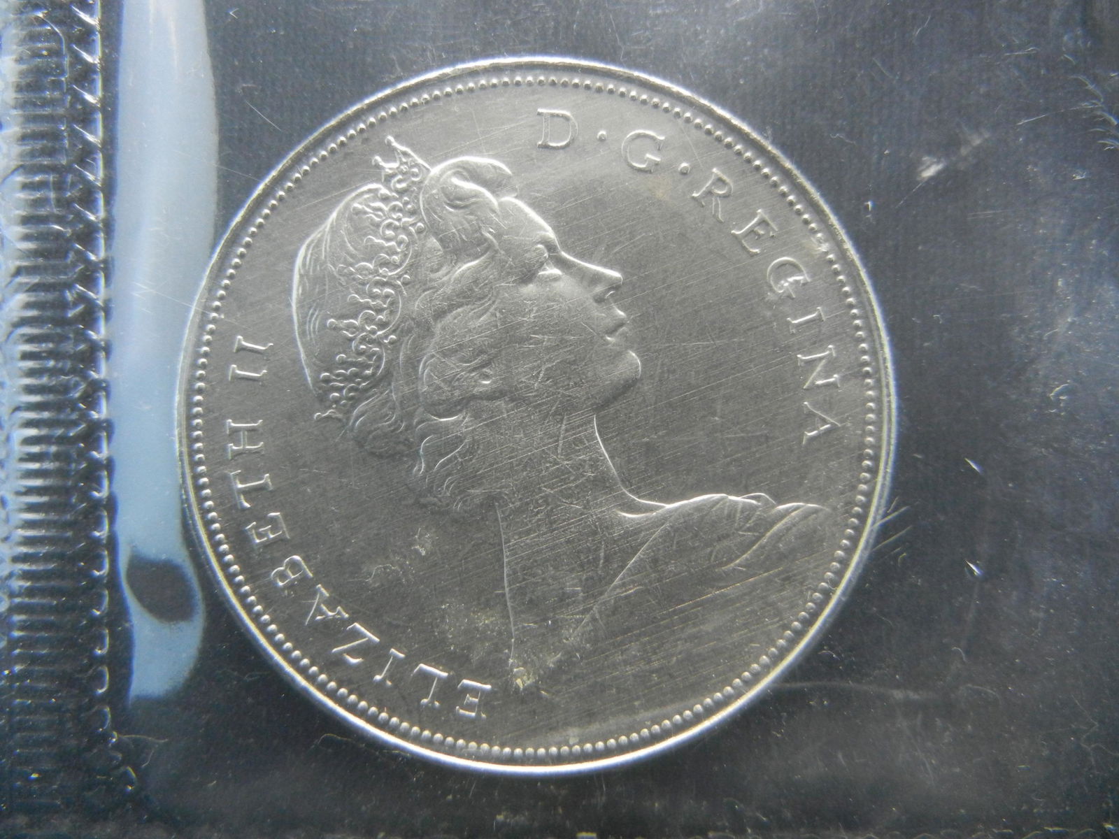 1968 Canada Prooflike Uncirculated Dollar in Mint (1 of 3)