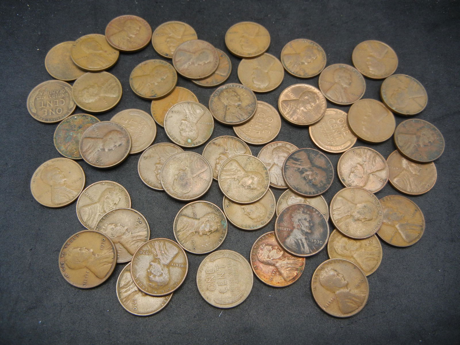 Roll of 50 1930 Lincoln Wheat Cents. (1 of 3)