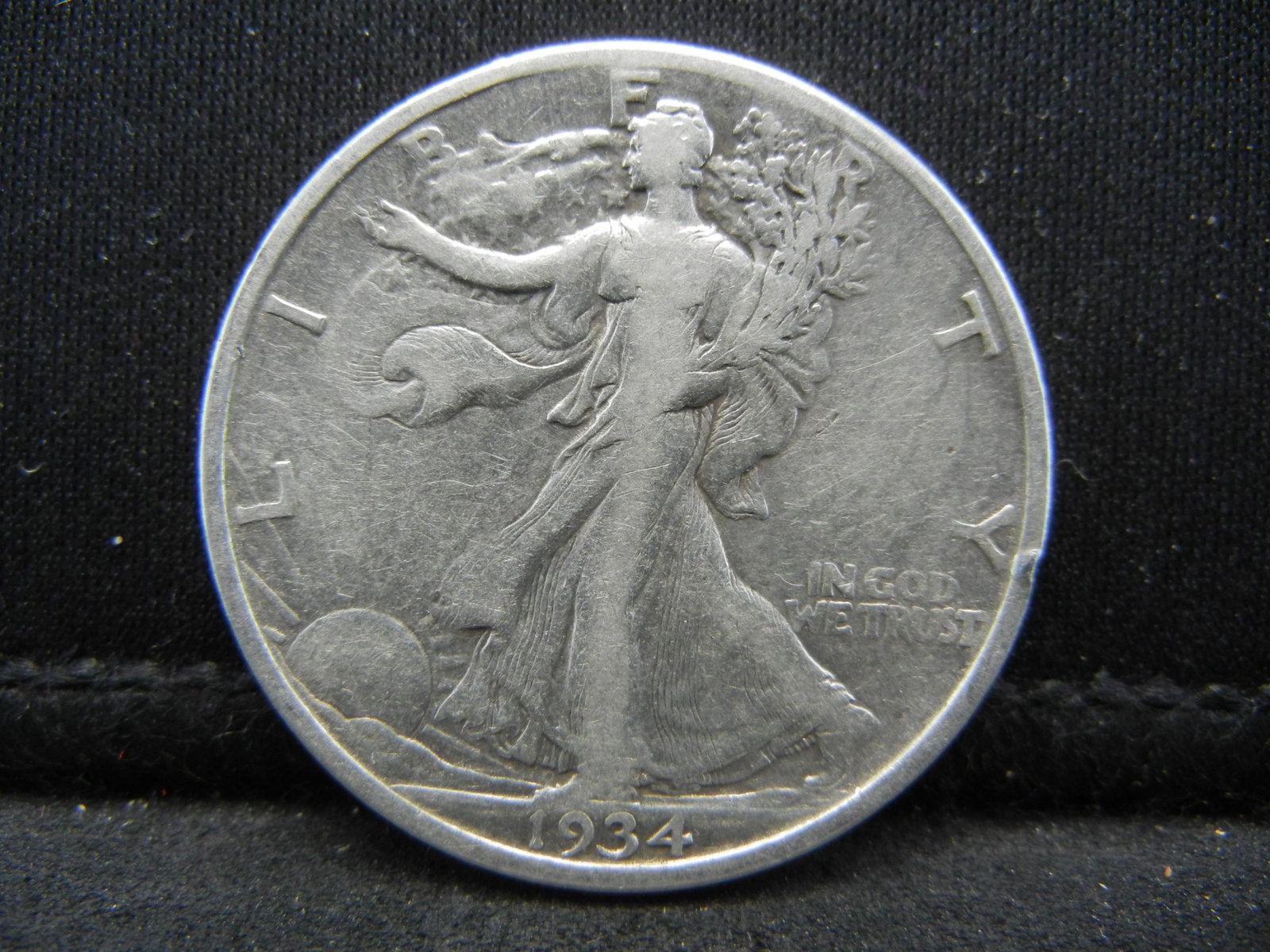 1934 SILVER (90%) LIBERTY HALF, ONLY 6.9 MILL MINTED,: 1934 SILVER (90%) LIBERTY HALF, ONLY 6.9 MILL MINTED, 85 YRS OLD, INCREDIBLE COIN!