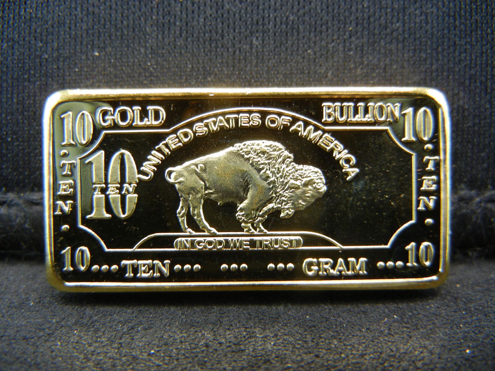Clad 10 Gram 100 Mills .999 Fine Gold Clad Buffalo Bar (1 of 2)