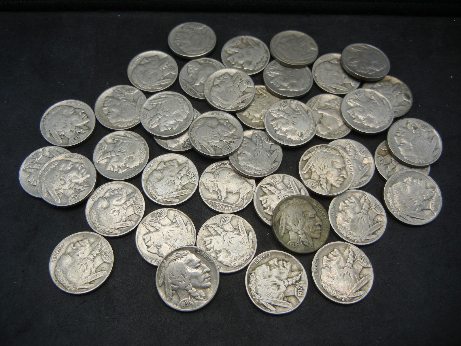 (40) Full date Buffalo Nickels   Nice coins       (1 of 4)