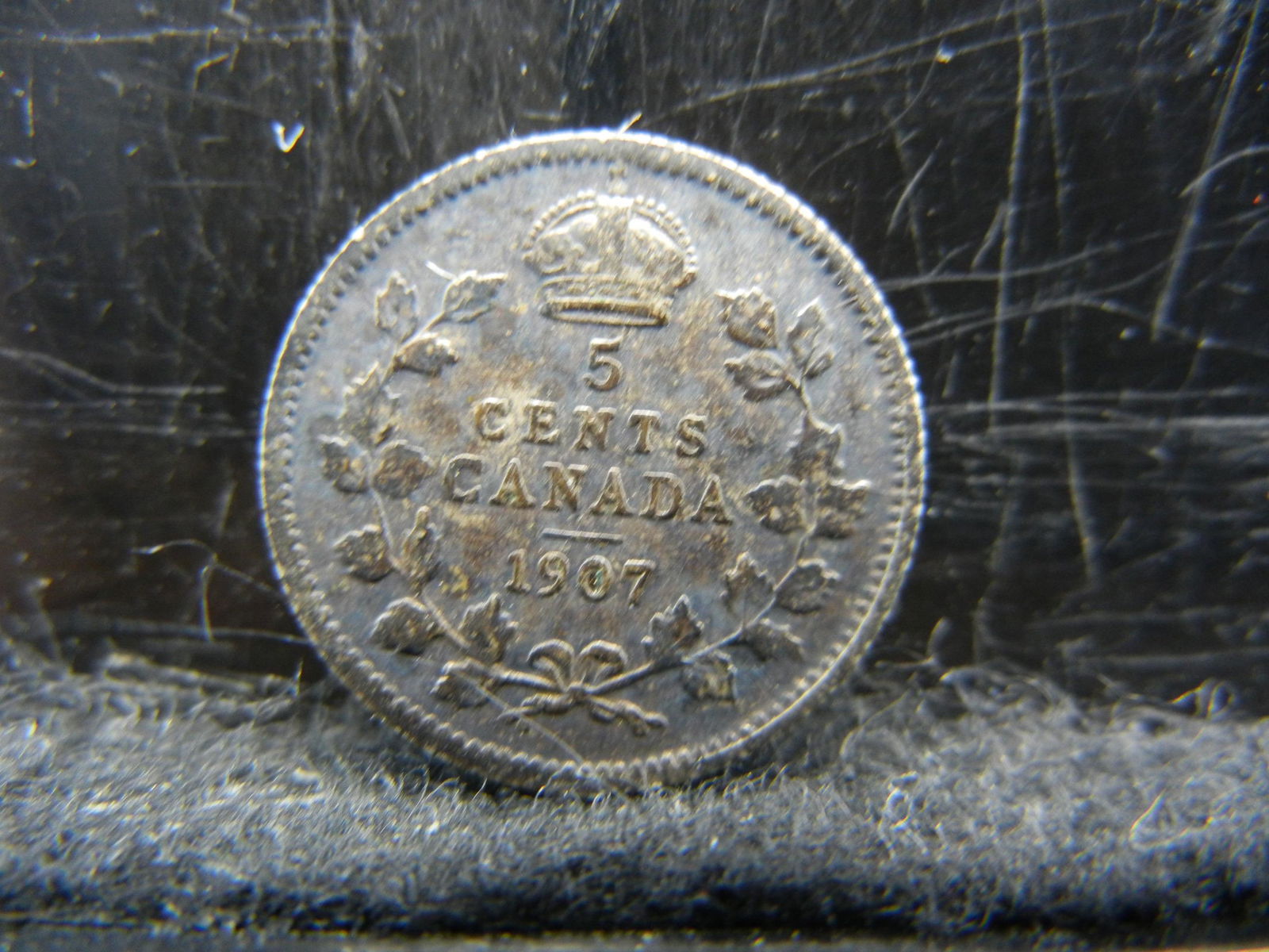 1907 Canada Five Cents 92.5% Sterling Silver Coin. Coin (1 of 2)