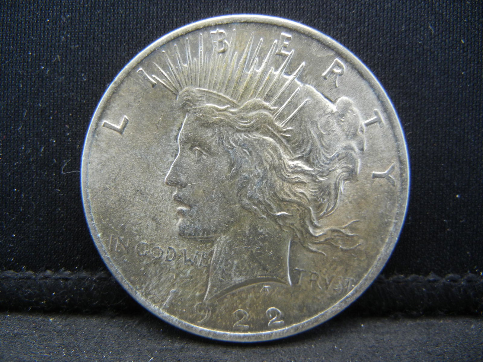 1922 Peace Dollar. BU (1 of 2)