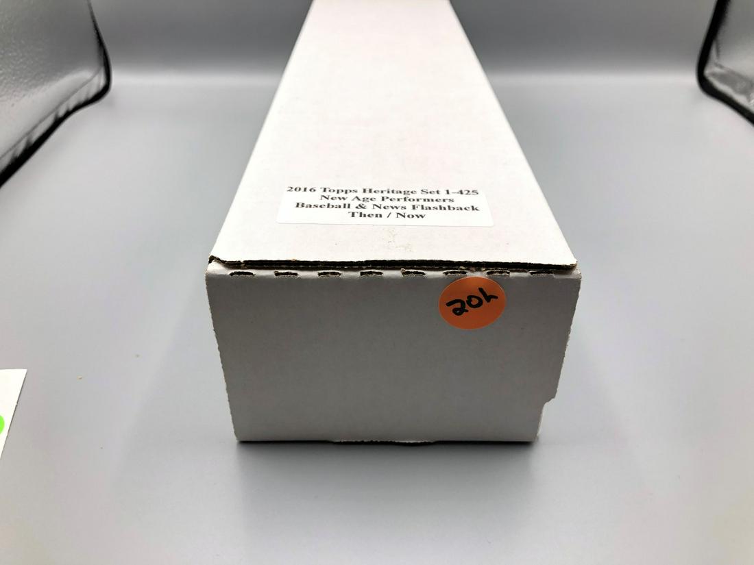 2016 Topps Heritage Baseball Complete Base Set with 4 (1 of 2)