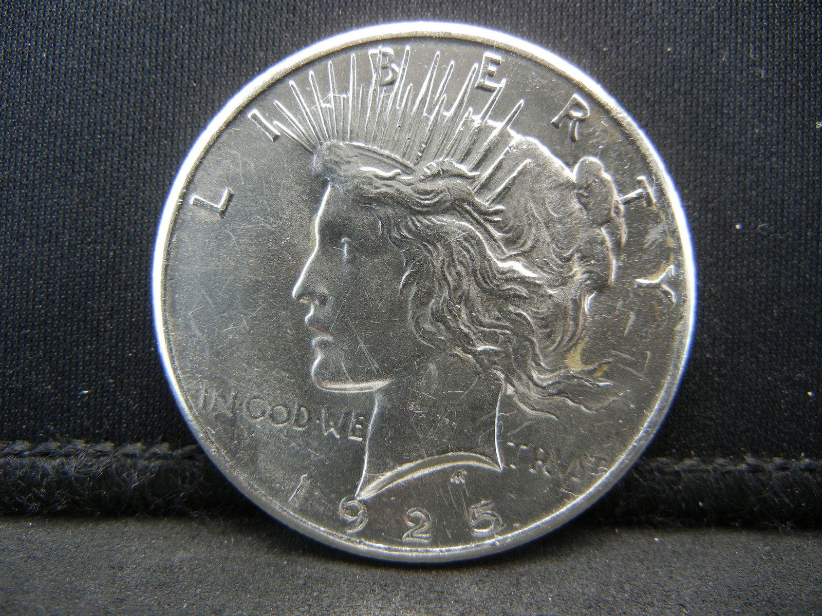 1925 Peace Dollar CH BU Blast White (1 of 2)