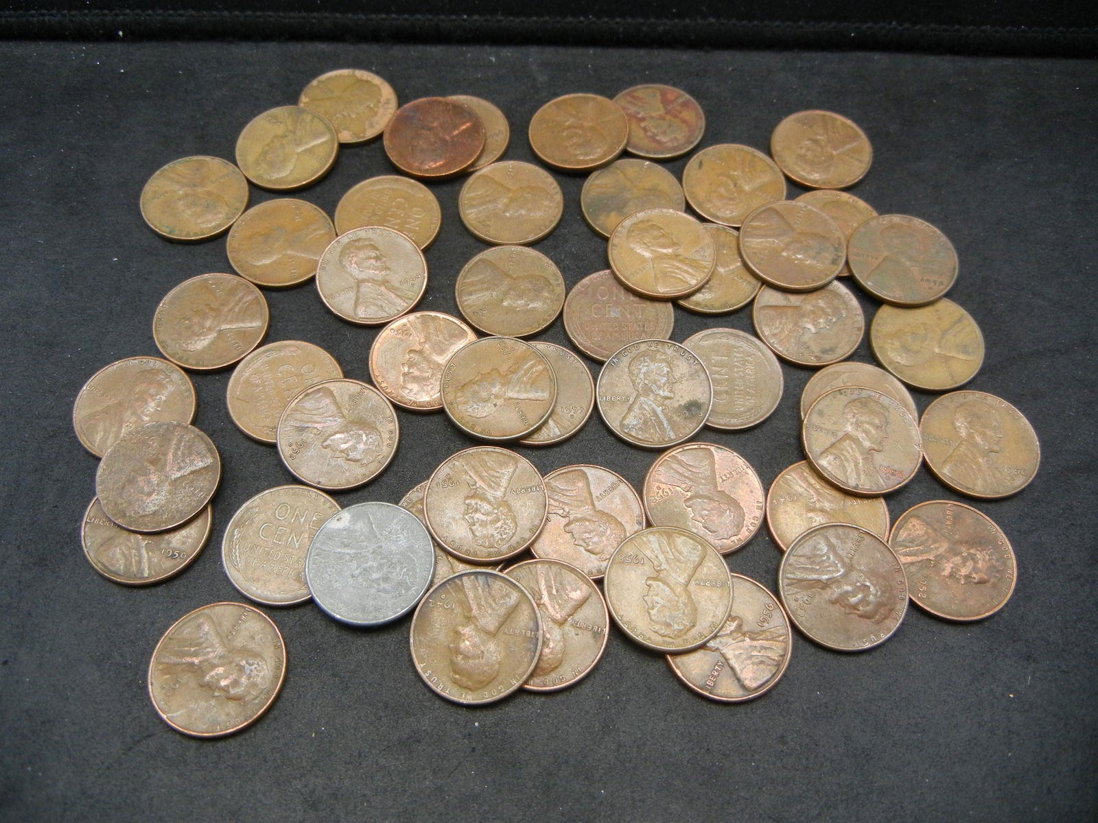 (2) Tubes of Lincoln Wheat Cents, Mixed Dates (1 of 7)
