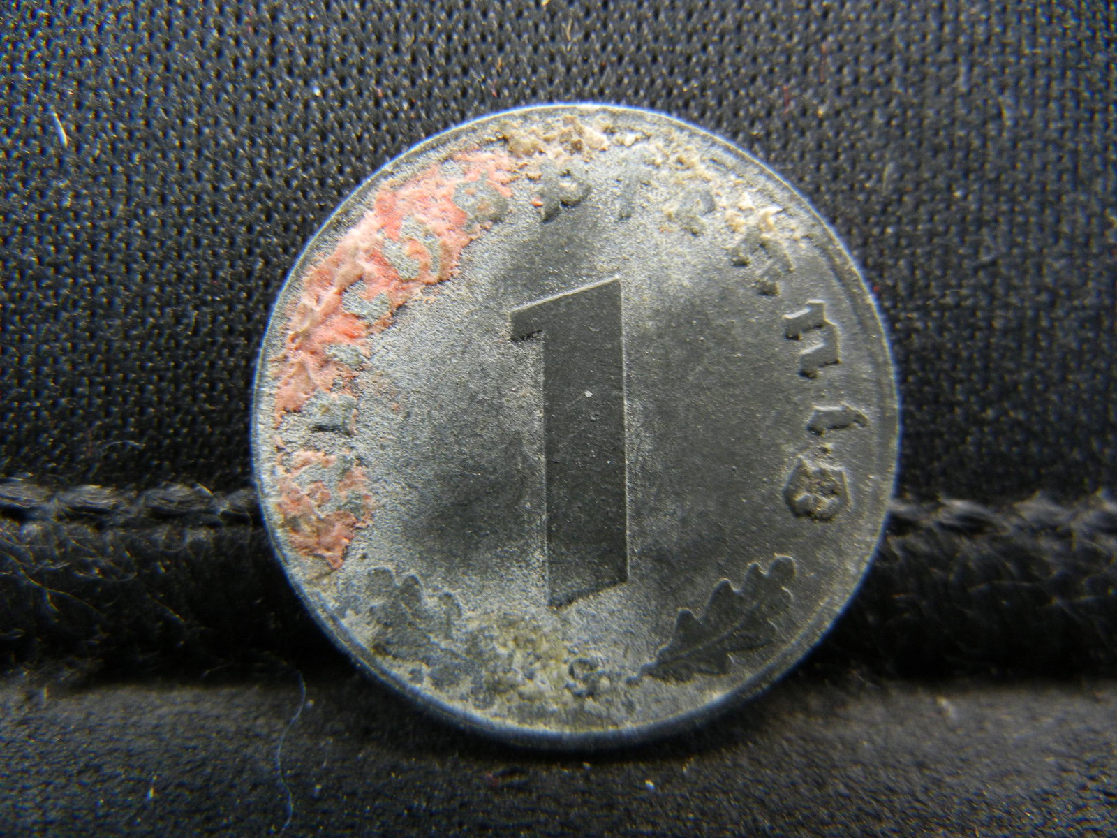 1943 German Deutsch Reich 1 Reichspfennig "Swastica": 1943 German Deutsch Reich 1 Reichspfennig "Swastica" Coin.