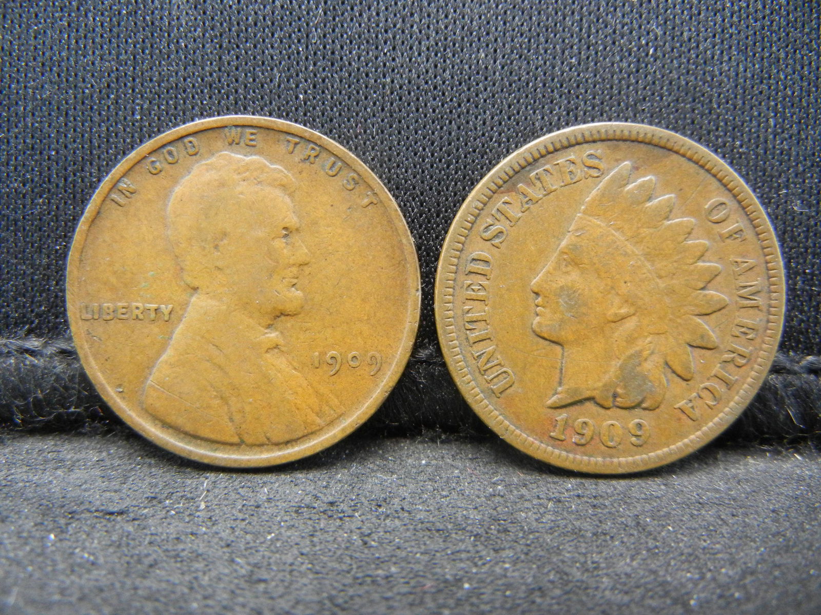 1909 Indian Cent and 1909-VDB Lincoln Cent. (1 of 2)