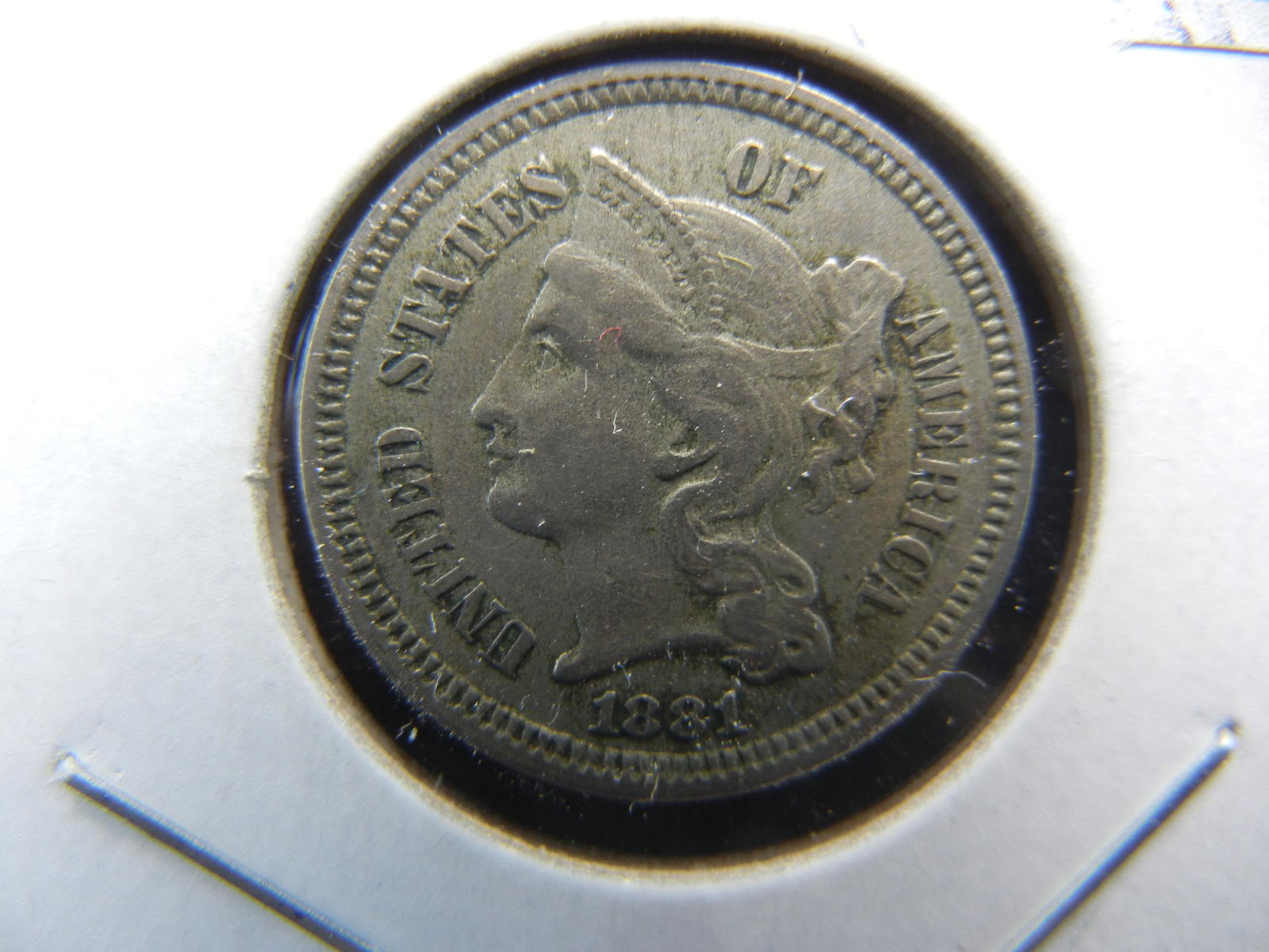 1881 3 cent nickel. XF. Nice better date and nice coin (1 of 3)