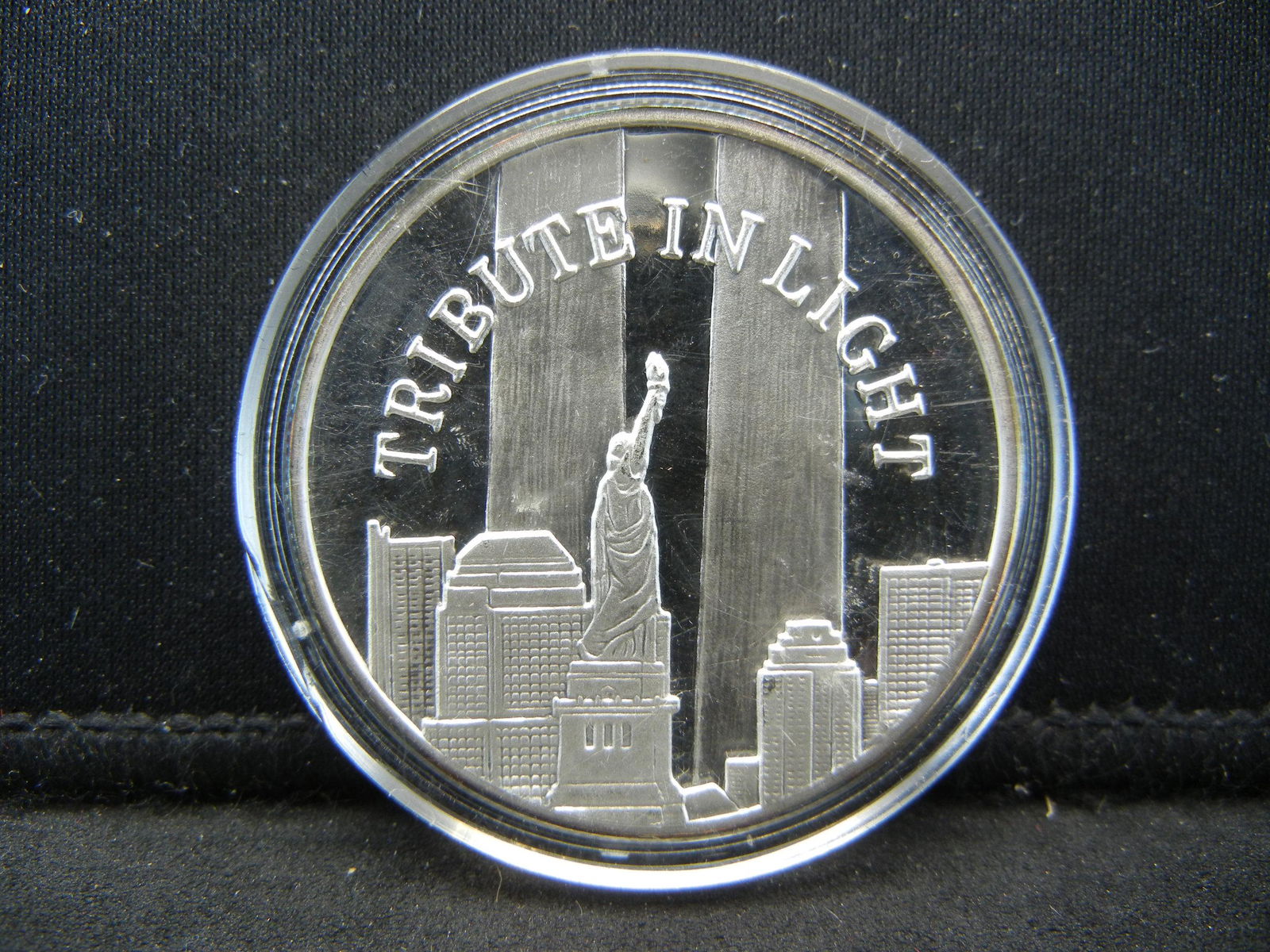 1 ounce 999 Silver 9/11/01 TRIBUTE design! (1 of 2)