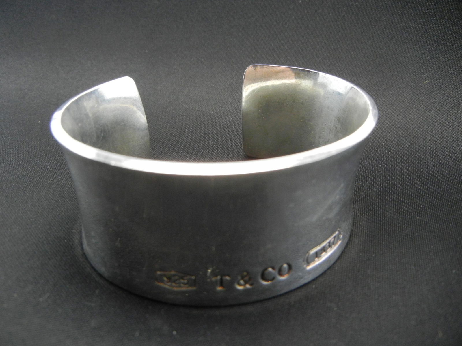 1997 Tiffany&Co 92.5% Silver cuff bracelet (1 of 3)