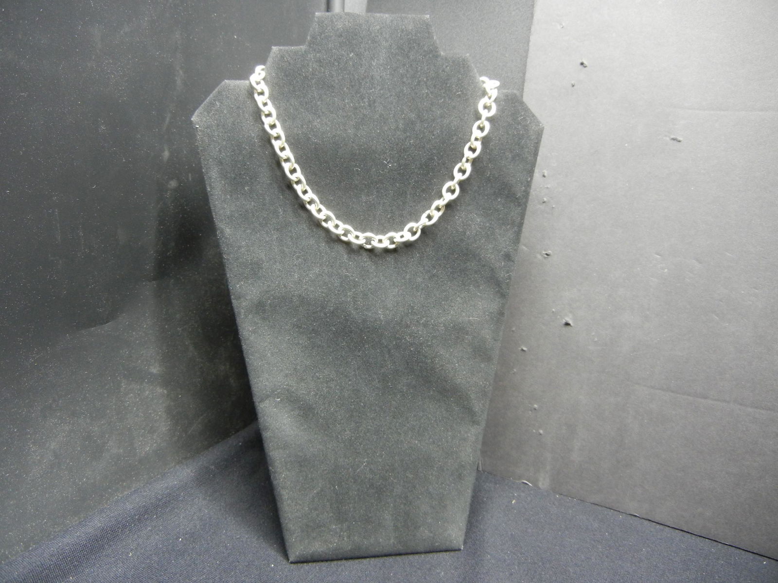 Tiffany&Co link bracelet. 92.5% Silver. (1 of 4)