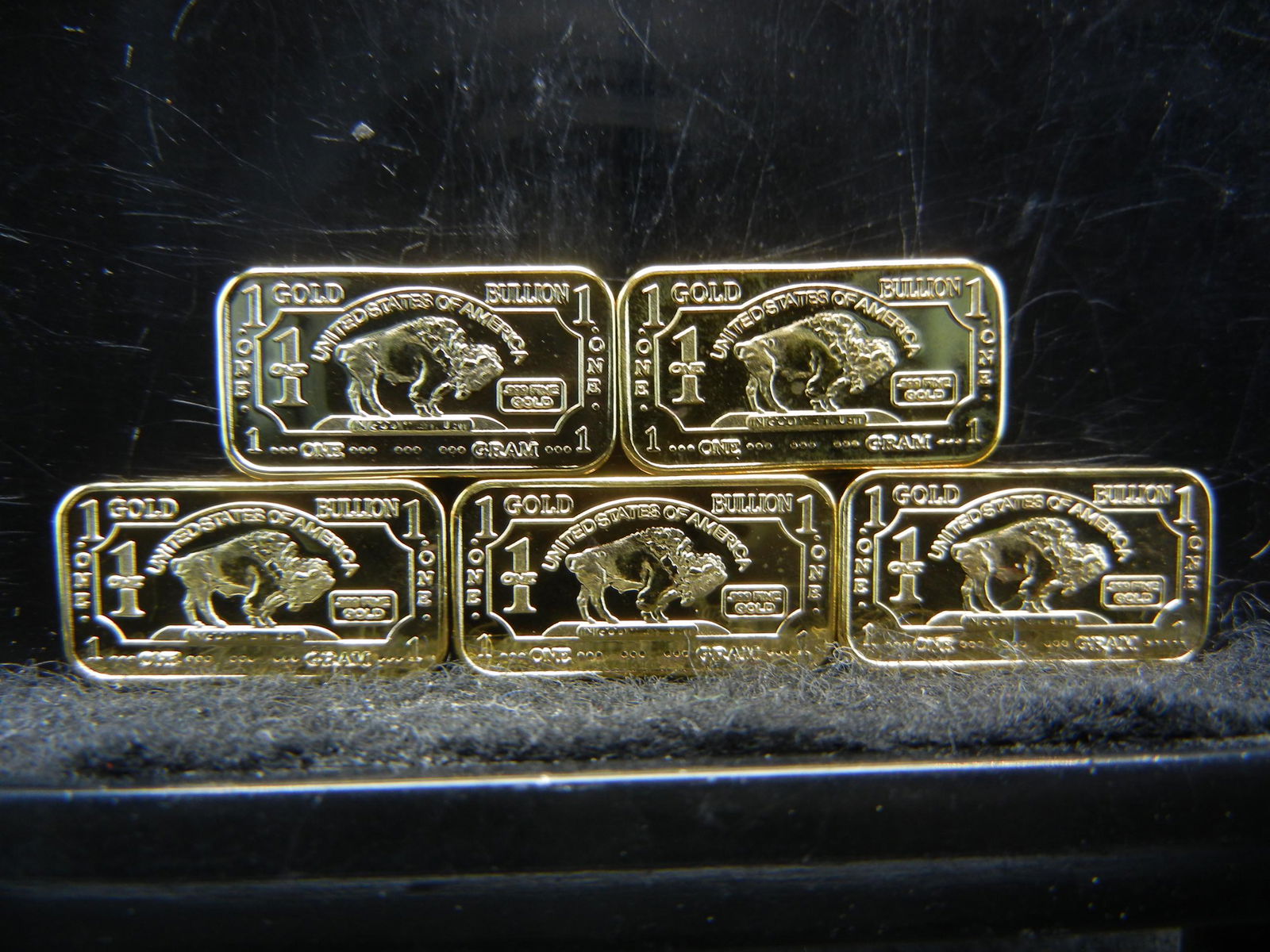 Clad 5 One Gram 100 Mills .999 Fine Gold Buffalo: Clad 5 One Gram 100 Mills .999 Fine Gold Buffalo Collector Bars Clad
