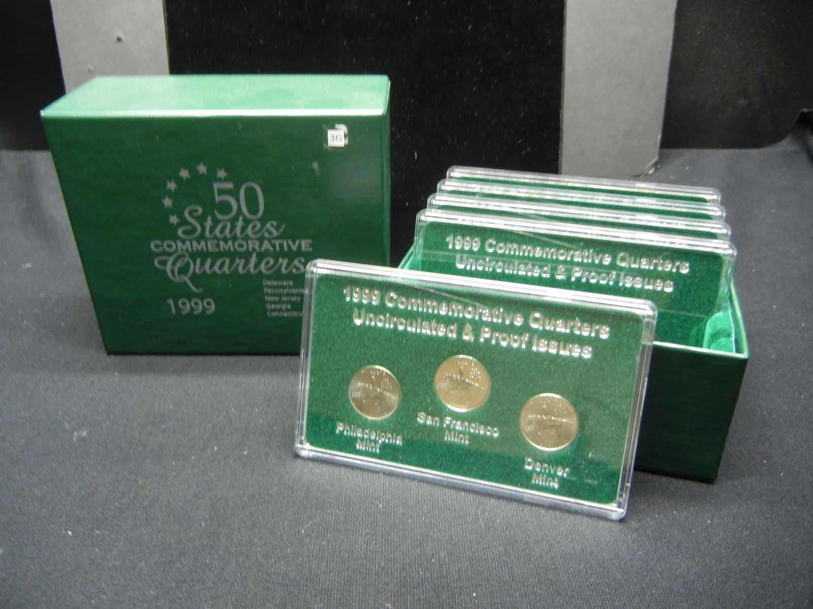 Fifty States Commemorative Quarters Case with Delaware, (1 of 13)
