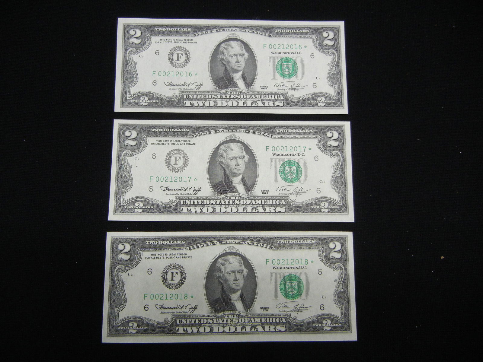 (3) 1976 Two Dollar Federal Reserve Notes (1 of 5)