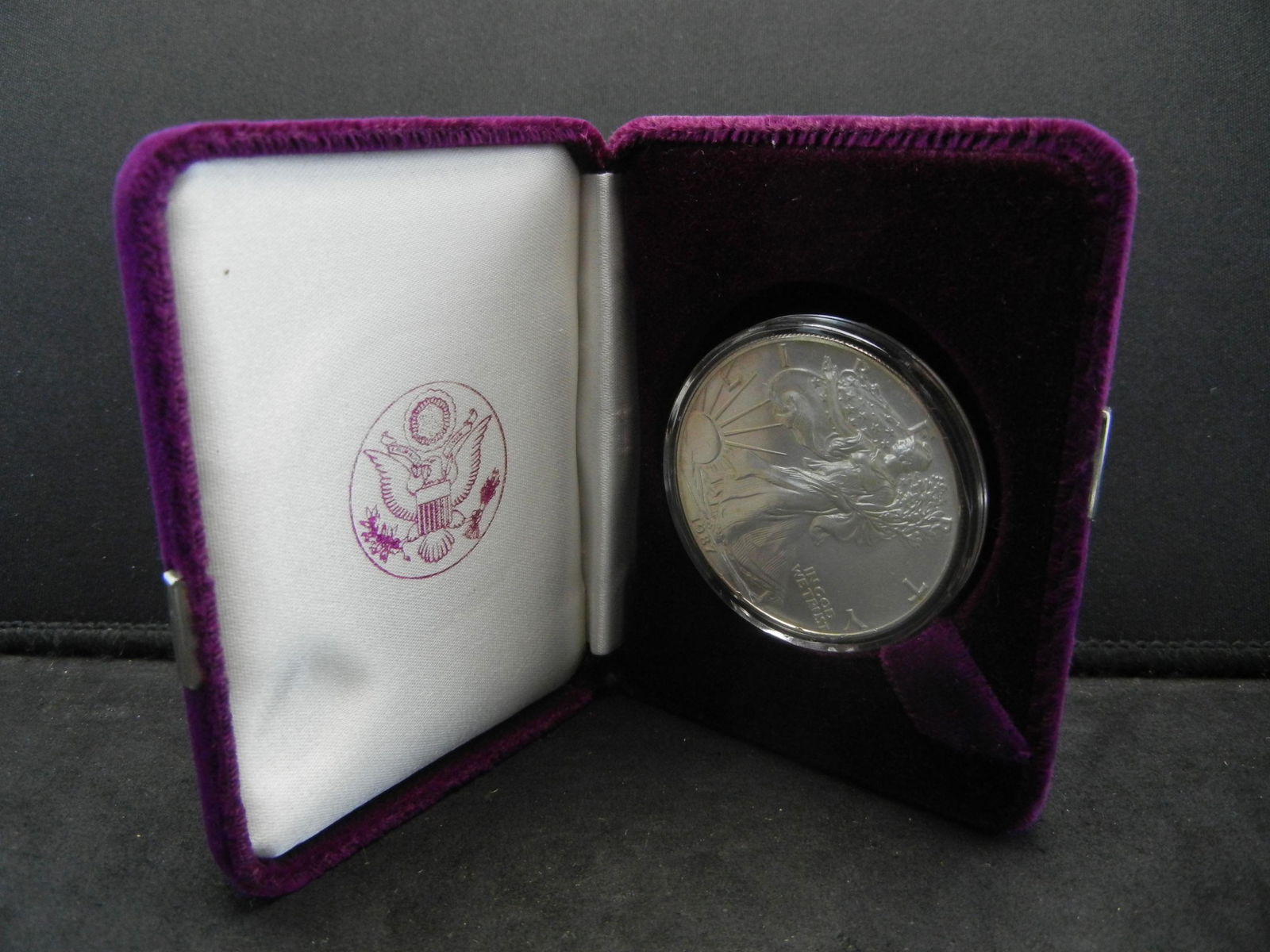 1987 Silver Eagle with govt box (1 of 3)