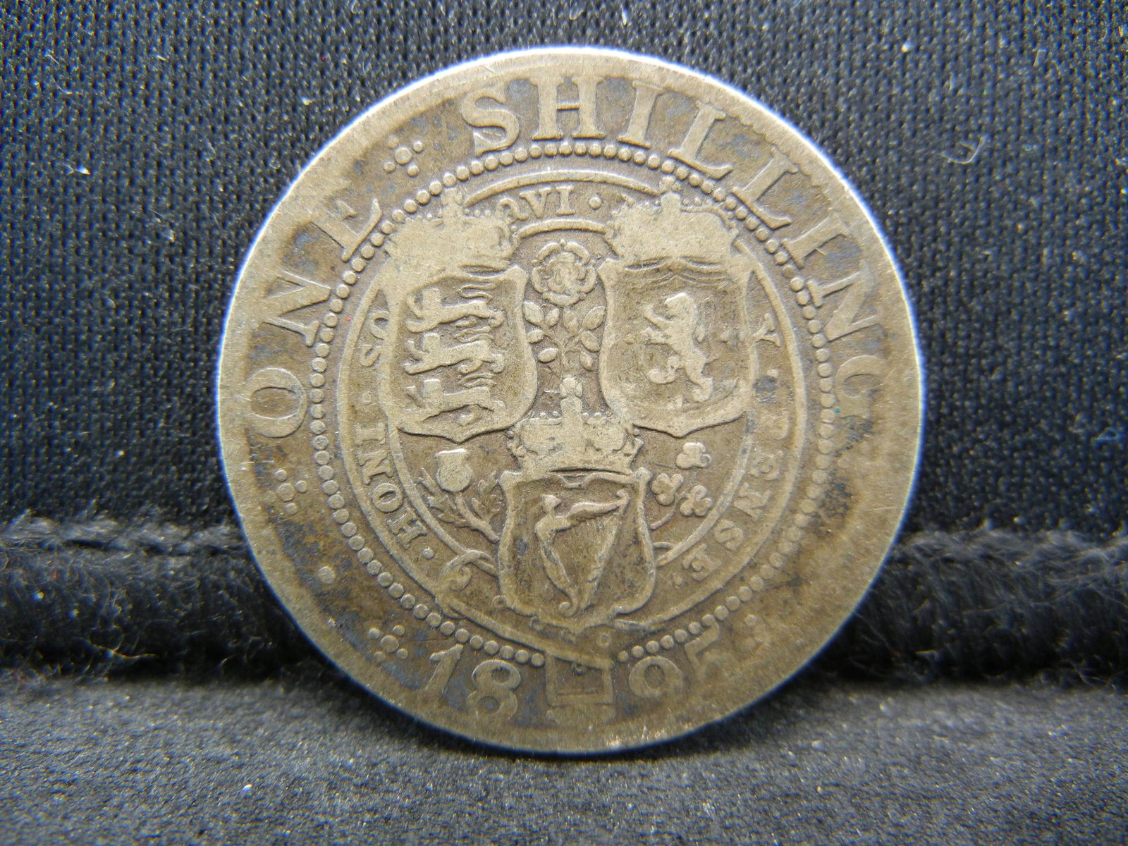 1895 Silver One Shilling (1 of 2)