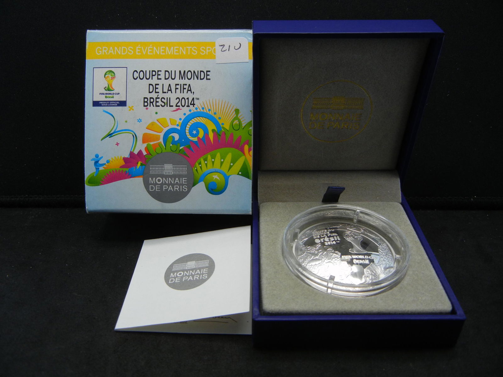 Rare 2014 World Cup Soccer Curved Commemoration Coin (1 of 4)
