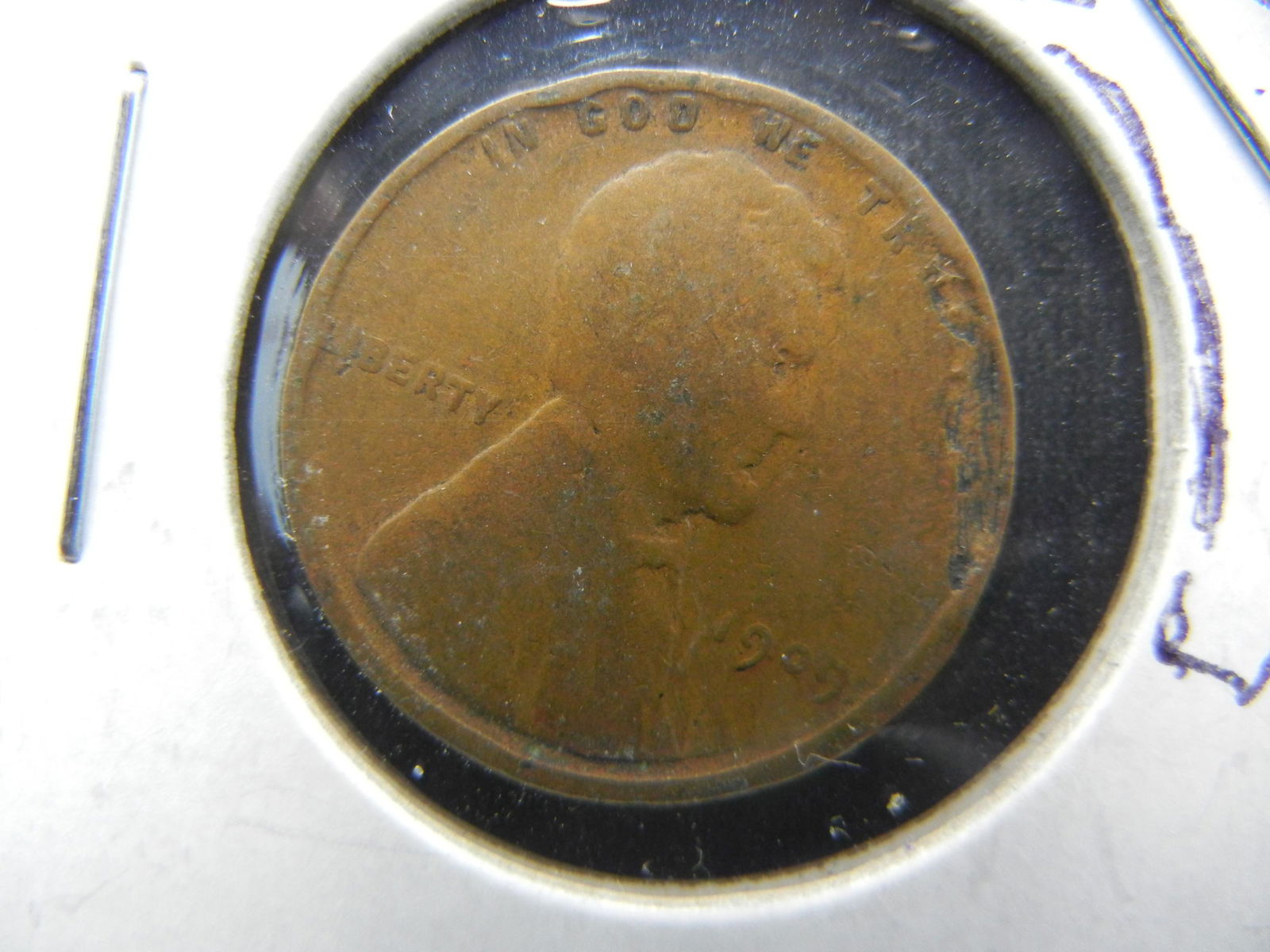 Error 1909 Lincoln Wheat cent with a Lamination Error. (1 of 2)