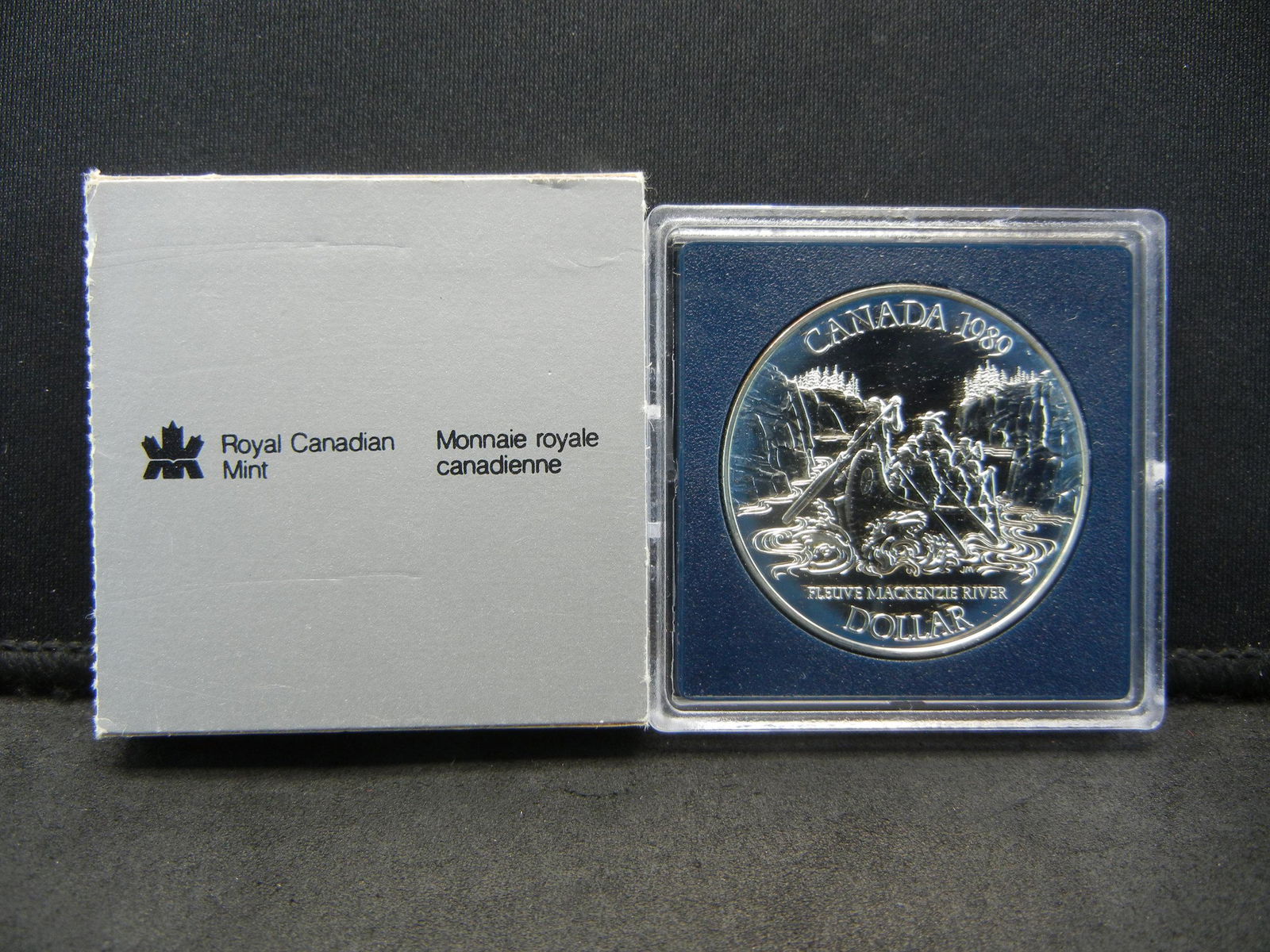 1989 Canada Silver Dollar - Fleuve Mackenzie River (1 of 3)