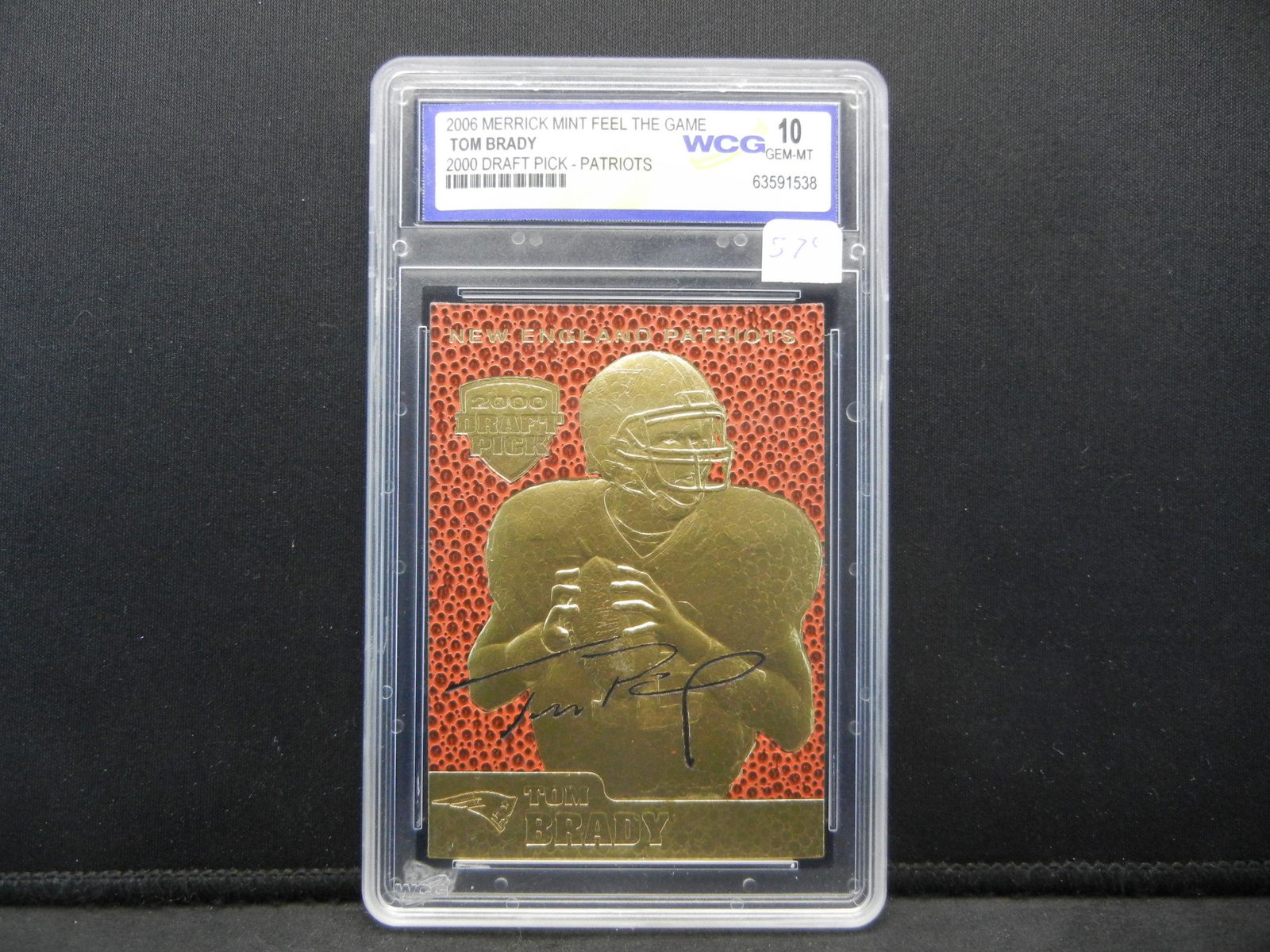 TOM BRADY "NEW ENGLAND PATRIOTS/SCULPTURED" (1 of 4)