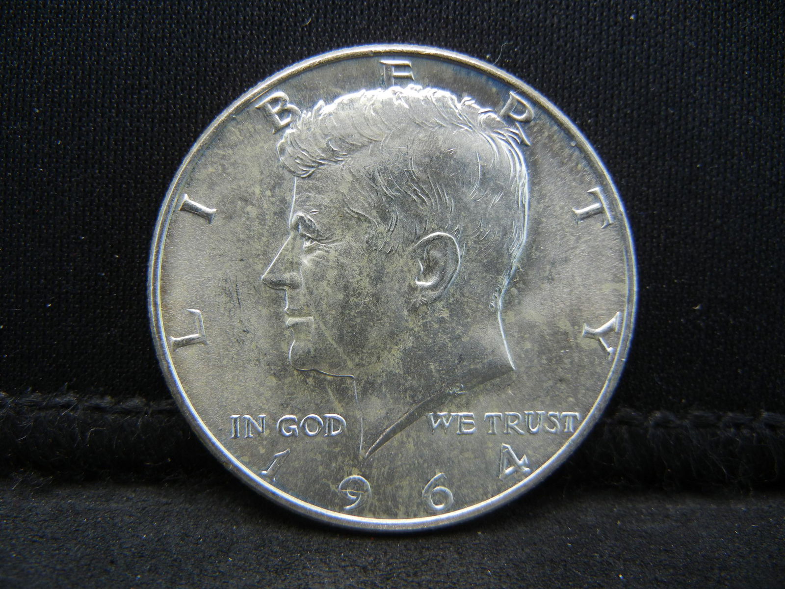 1964 SILVER (90%) KENNEDY HALF, BU (1 of 2)