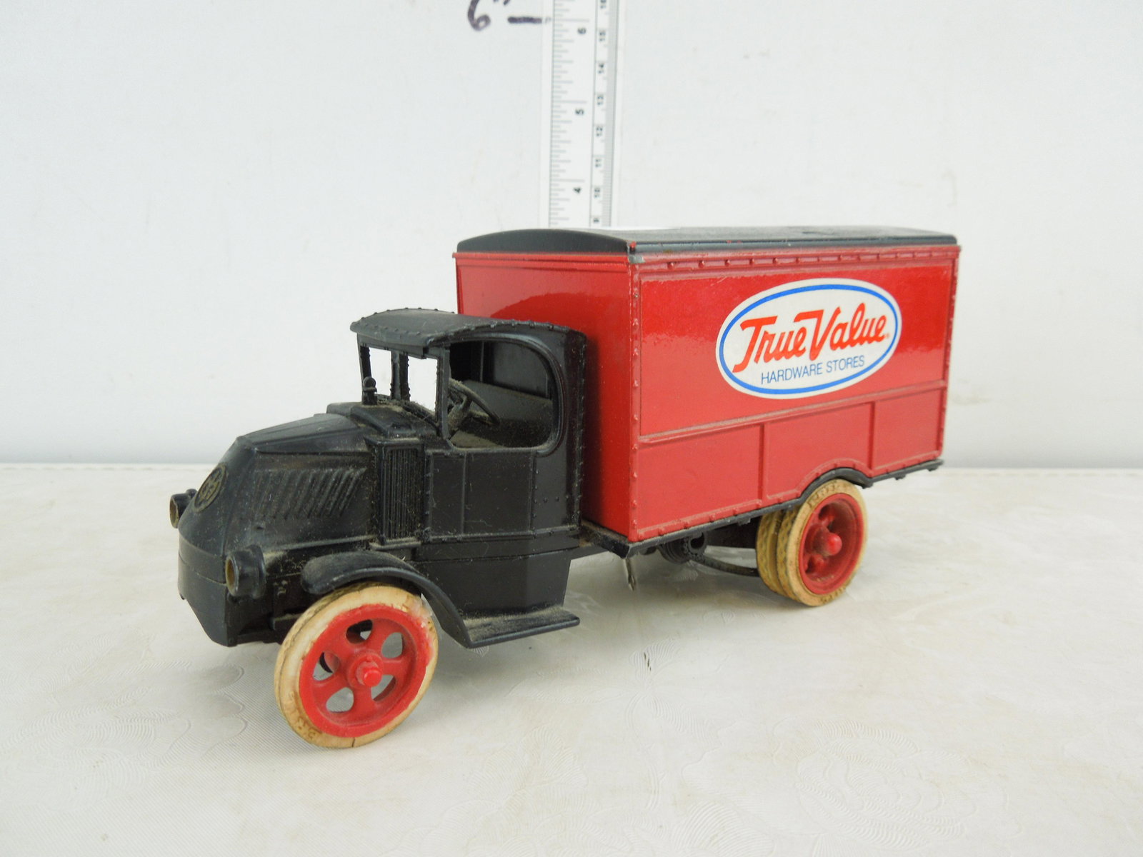 True Value Ertle 1926 MACK Bulldog Coin Bank CAST: True Value Ertle 1926 MACK Bulldog Coin Bank CAST