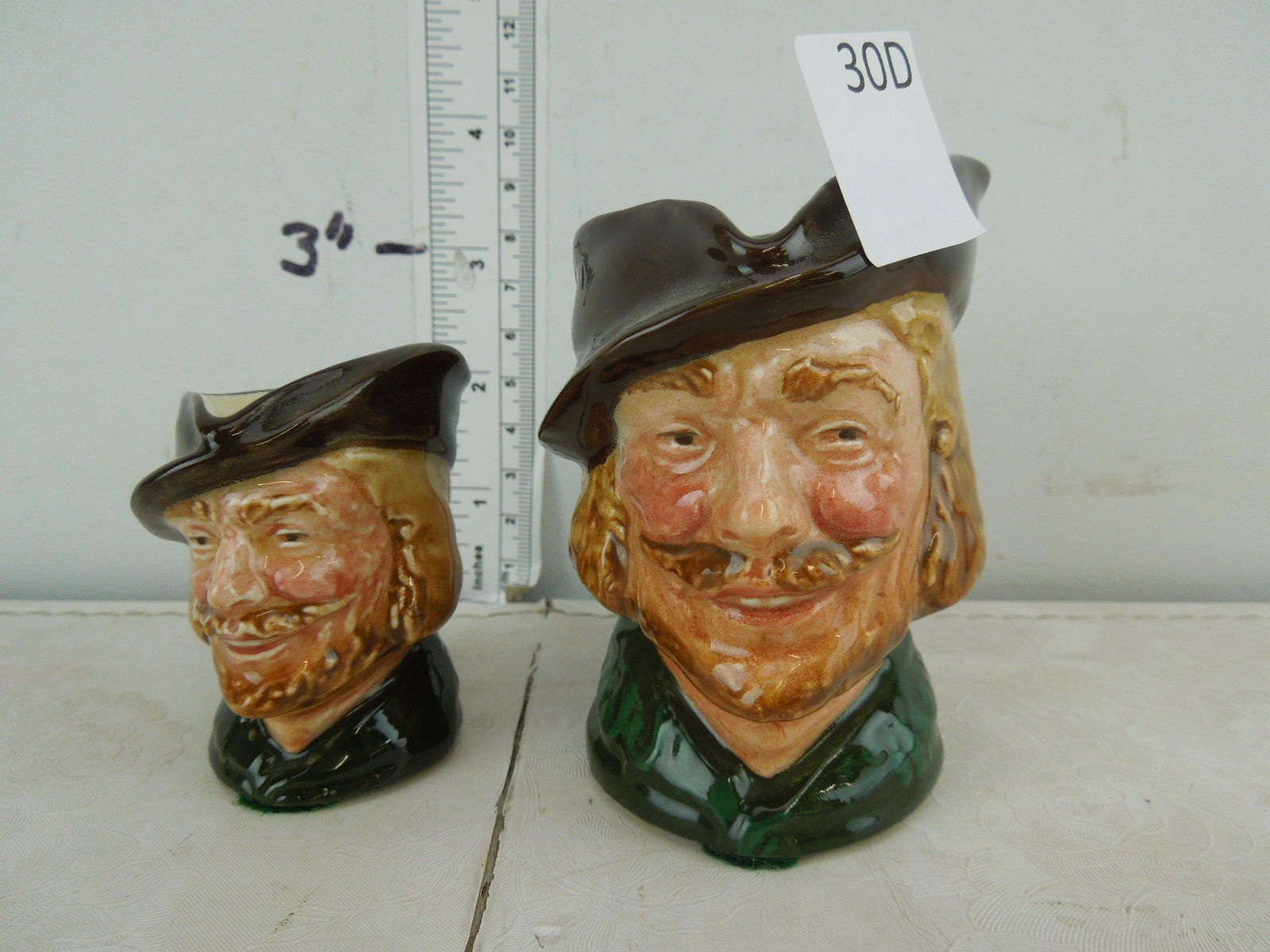 Royal Doulton Robin Hood Toby Mugs 3.25 inch and 2.25 (1 of 4)