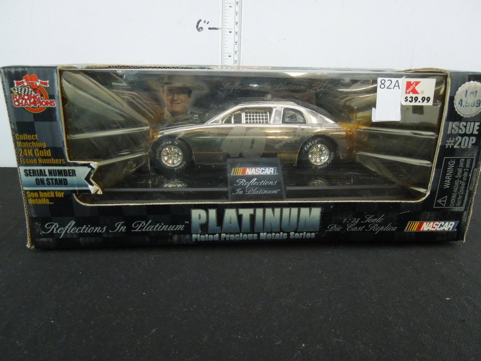 Sterling Marlin #40 Platinum Plated Precious Metals: Sterling Marlin #40 Platinum Plated Precious Metals Series - 1:24 Scale