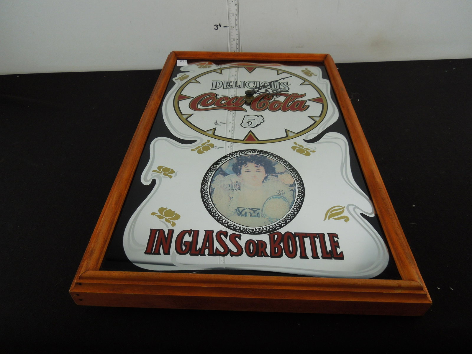 Coca Cola Quartz Clock SHIPPING NOT AVAILABLE FOR THIS: Coca Cola Quartz Clock SHIPPING NOT AVAILABLE FOR THIS ITEM! "PICKUP ONLY" WE WILL NOT SHIP THIS ITEM!