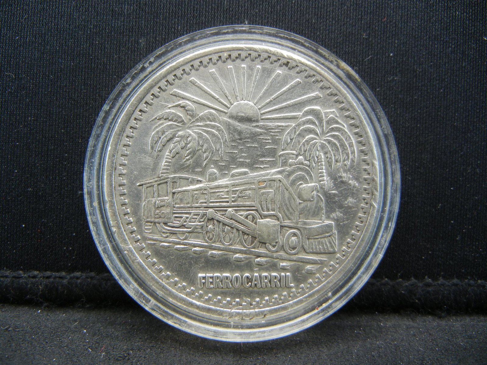 Mexico Ferrocarril Train 1 ounce 999 silver. Old medal!: Mexico Ferrocarril Train 1 ounce 999 silver. Old medal!