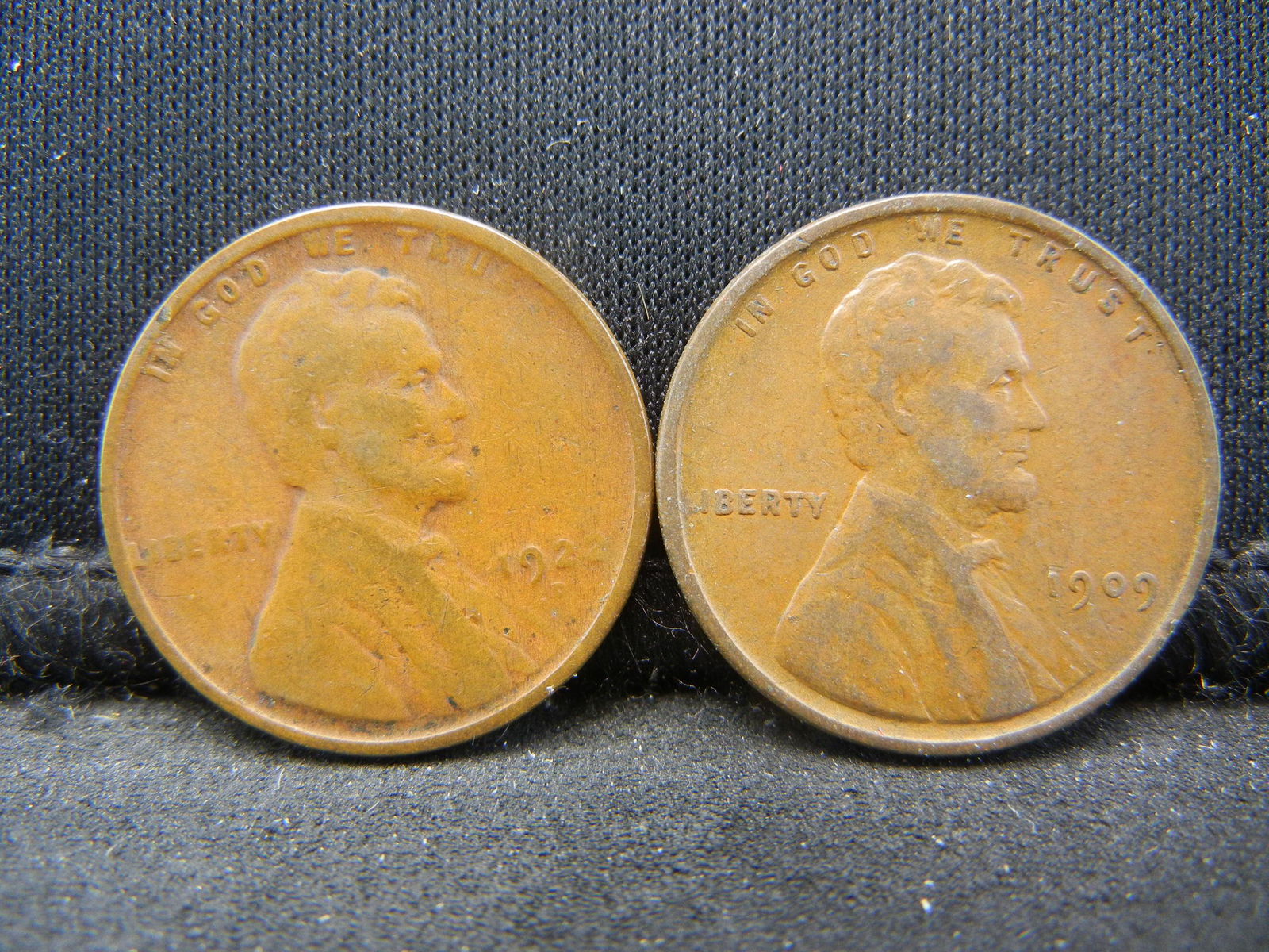 1909 VDB Lincoln Higher Grade and 1922 d Lincoln Semi (1 of 2)