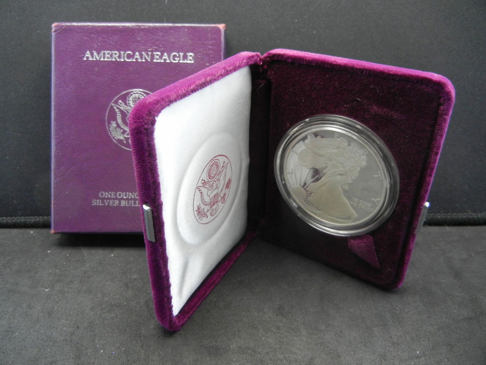 1990 Proof Silver American Eagle. US Government coin (1 of 3)