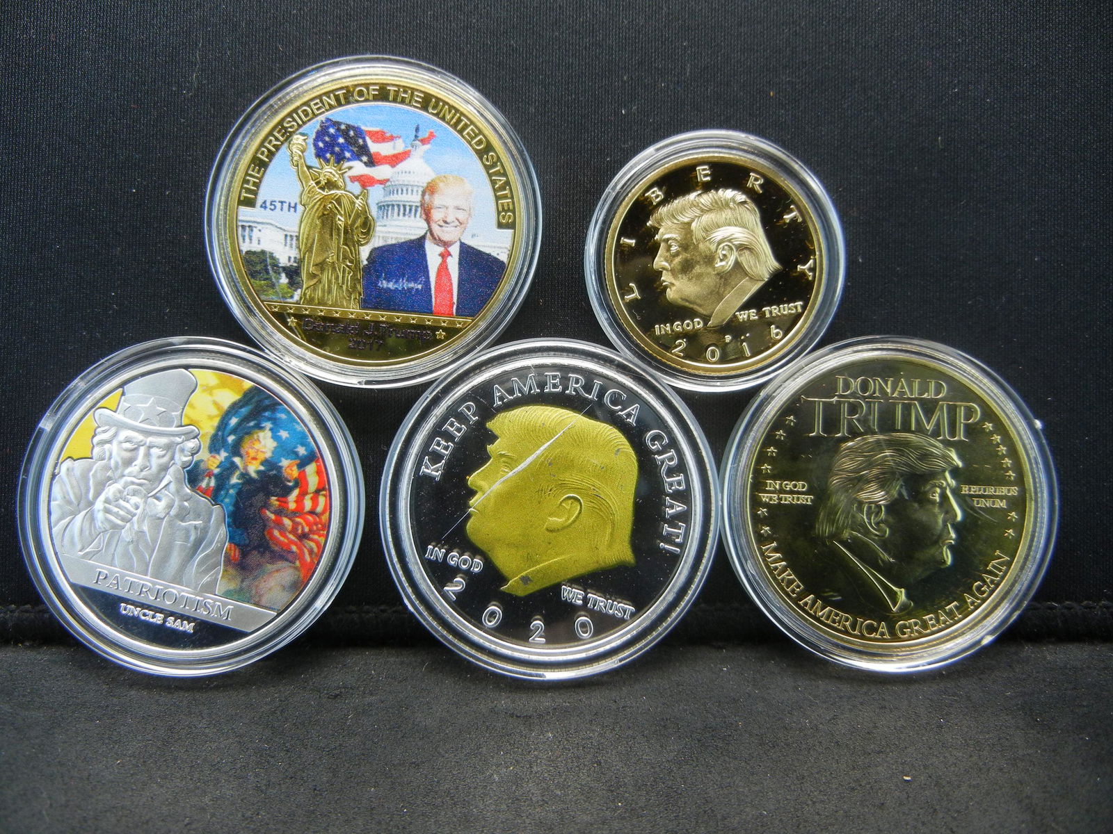 (5) Different Donald Trump Medals (1 of 2)