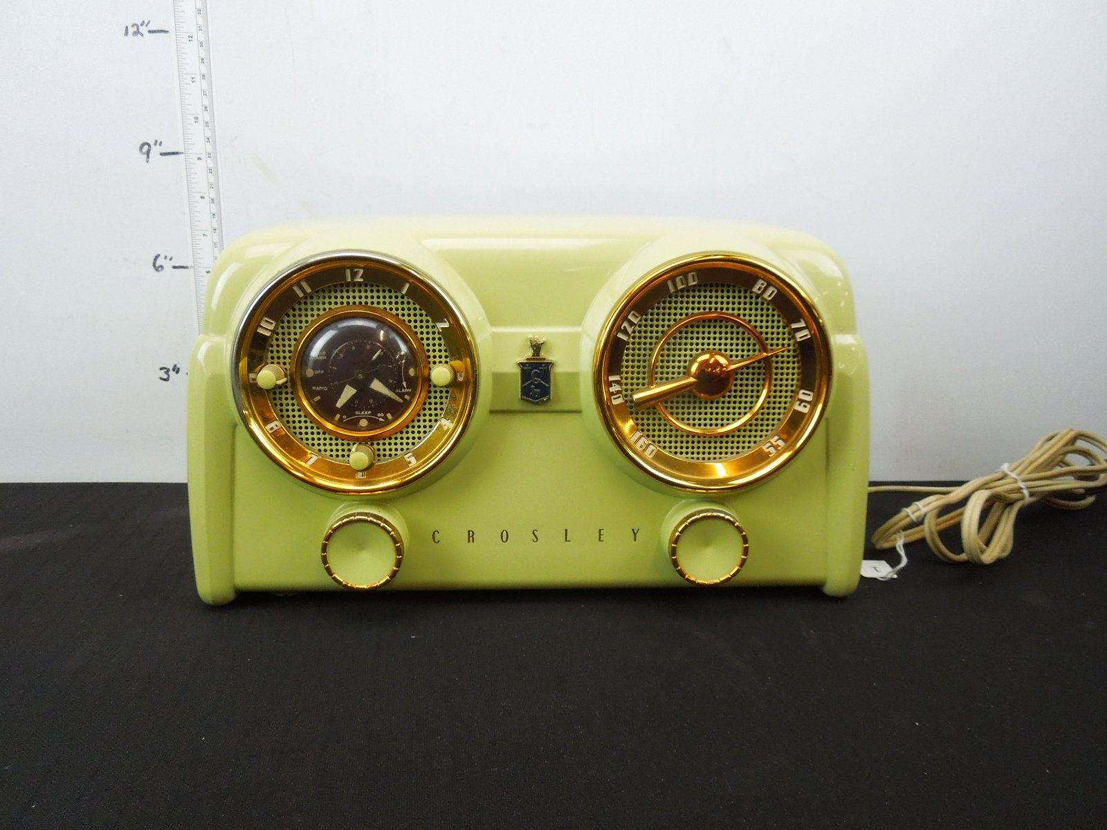 Vintage 1953 Crosley D-25 Series AM Tube Type Radio (1 of 6)