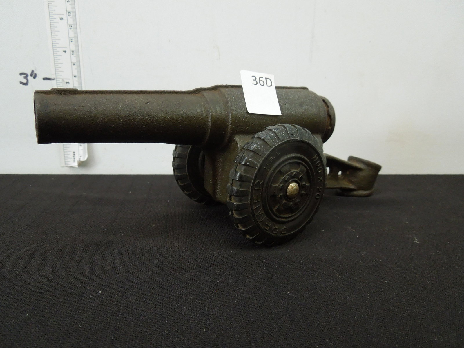 Vintage Premier Cast Iron Toy Cannon Missing Ignitor (1 of 4)