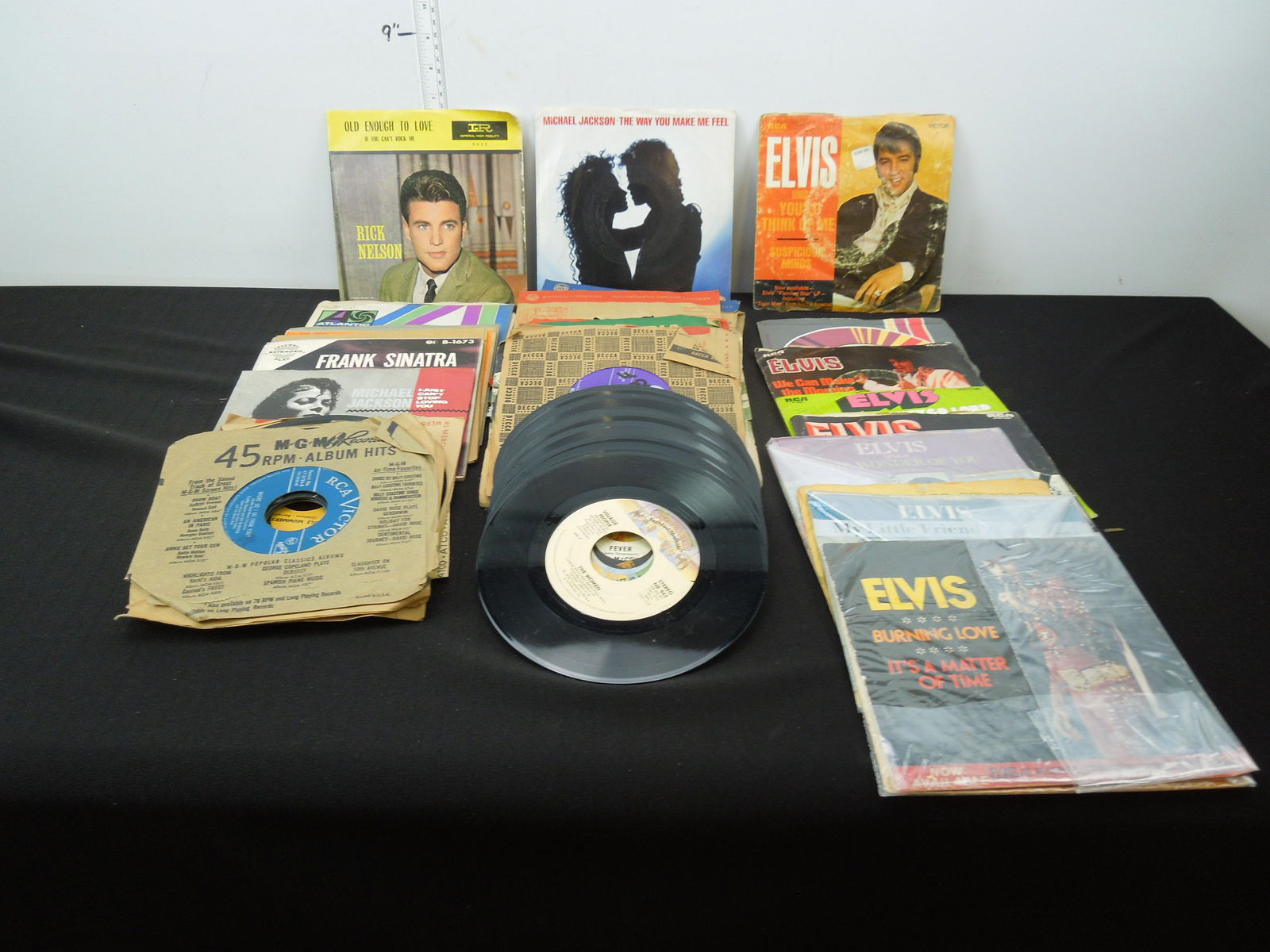 Lot of 45 rpm Records Several Elvis records (1 of 6)