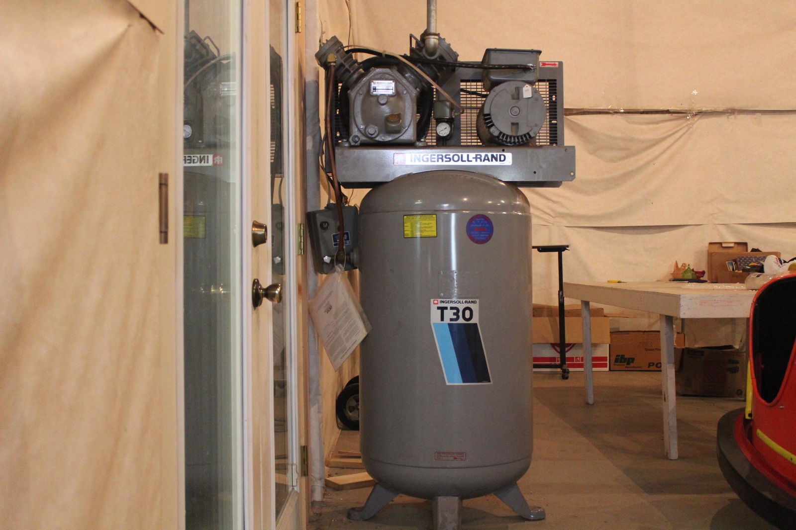 Ingersoll Rand T30 Air Compressor 220 Volt 5hp - (1 of 7)