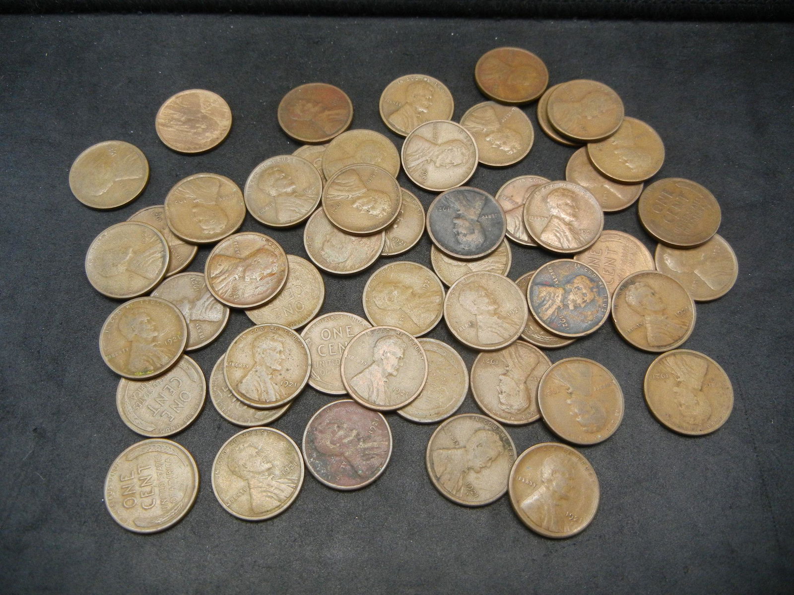 Roll of 50 1921-S Lincoln Wheat Cents. (1 of 3)