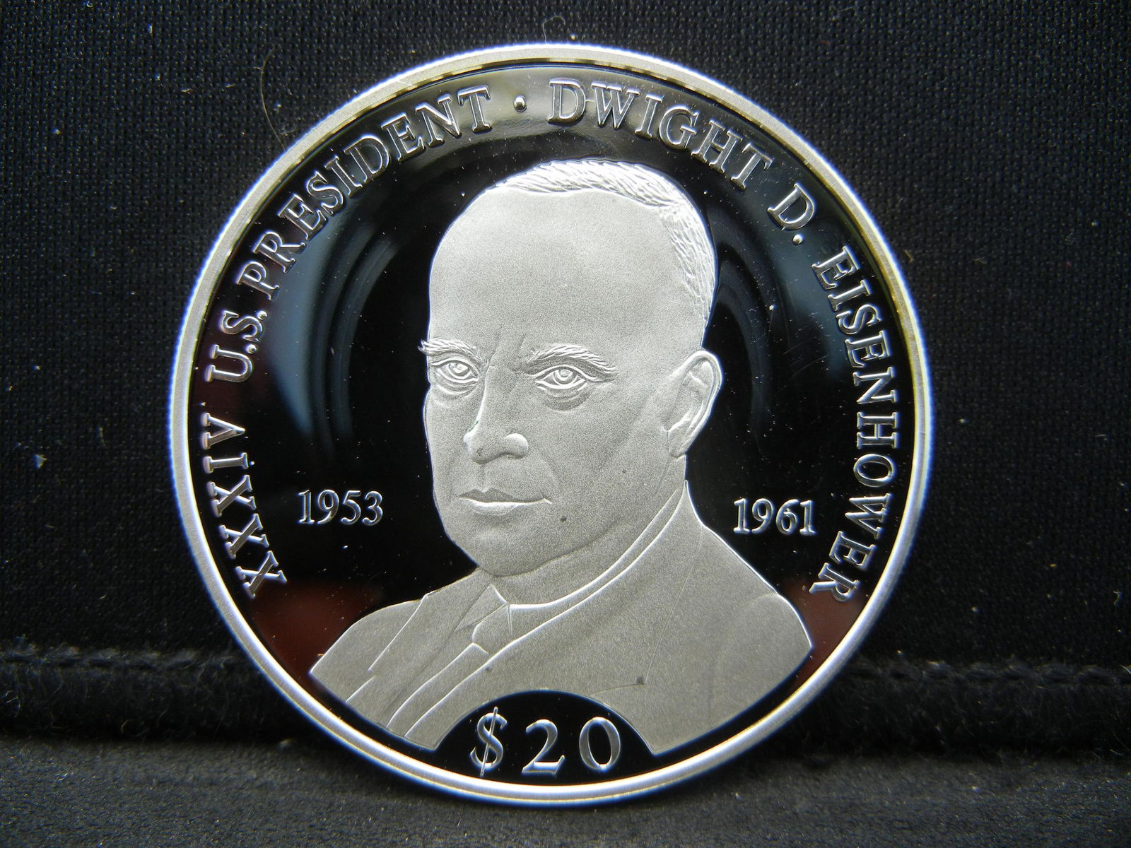 2007 Liberia 999 silver Eisenhower Proof $20 coin. (1 of 2)