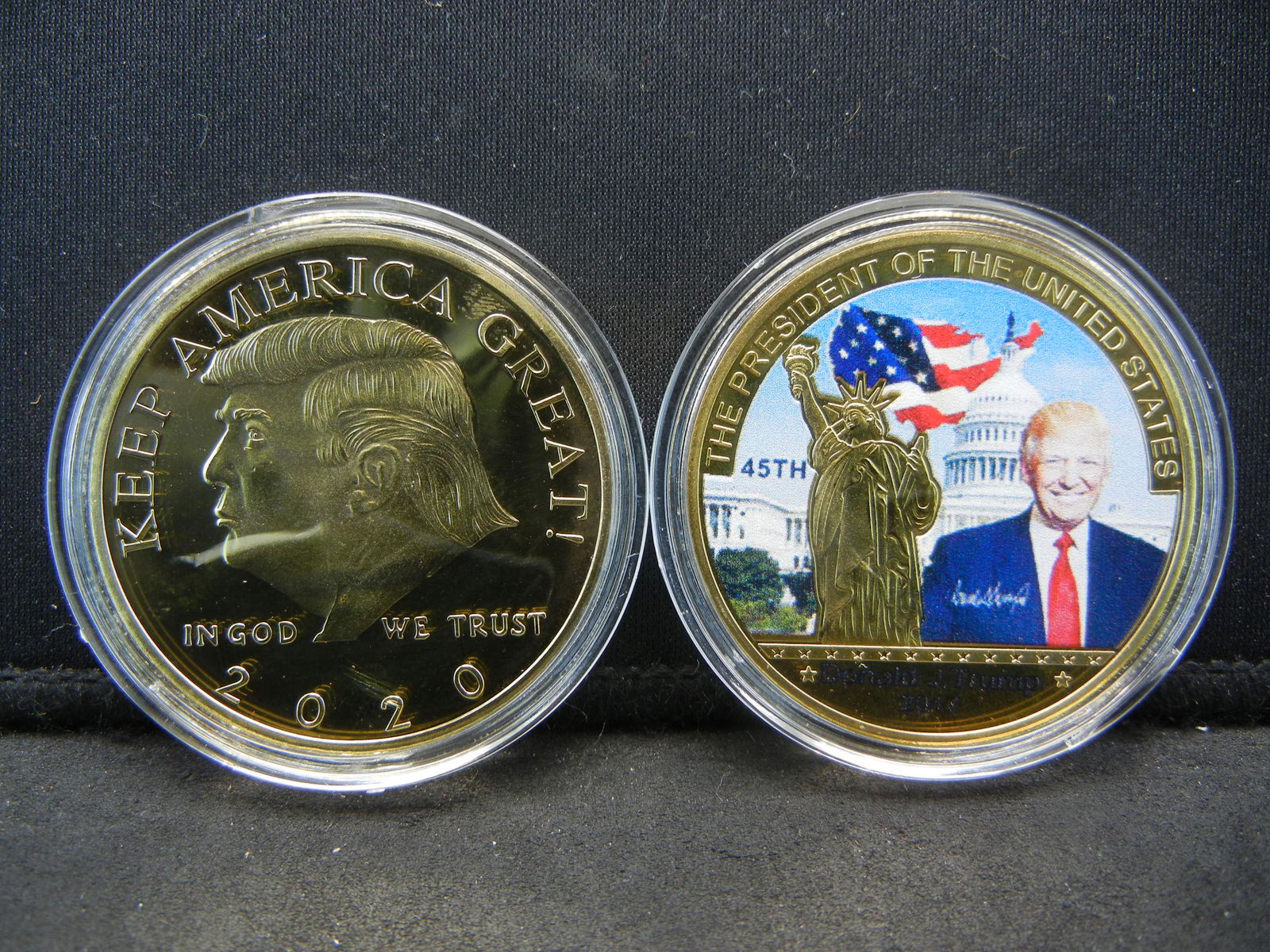 2 TRUMP MEDALS (THE PRESIDENT OF THE UNITED STATES & (1 of 2)