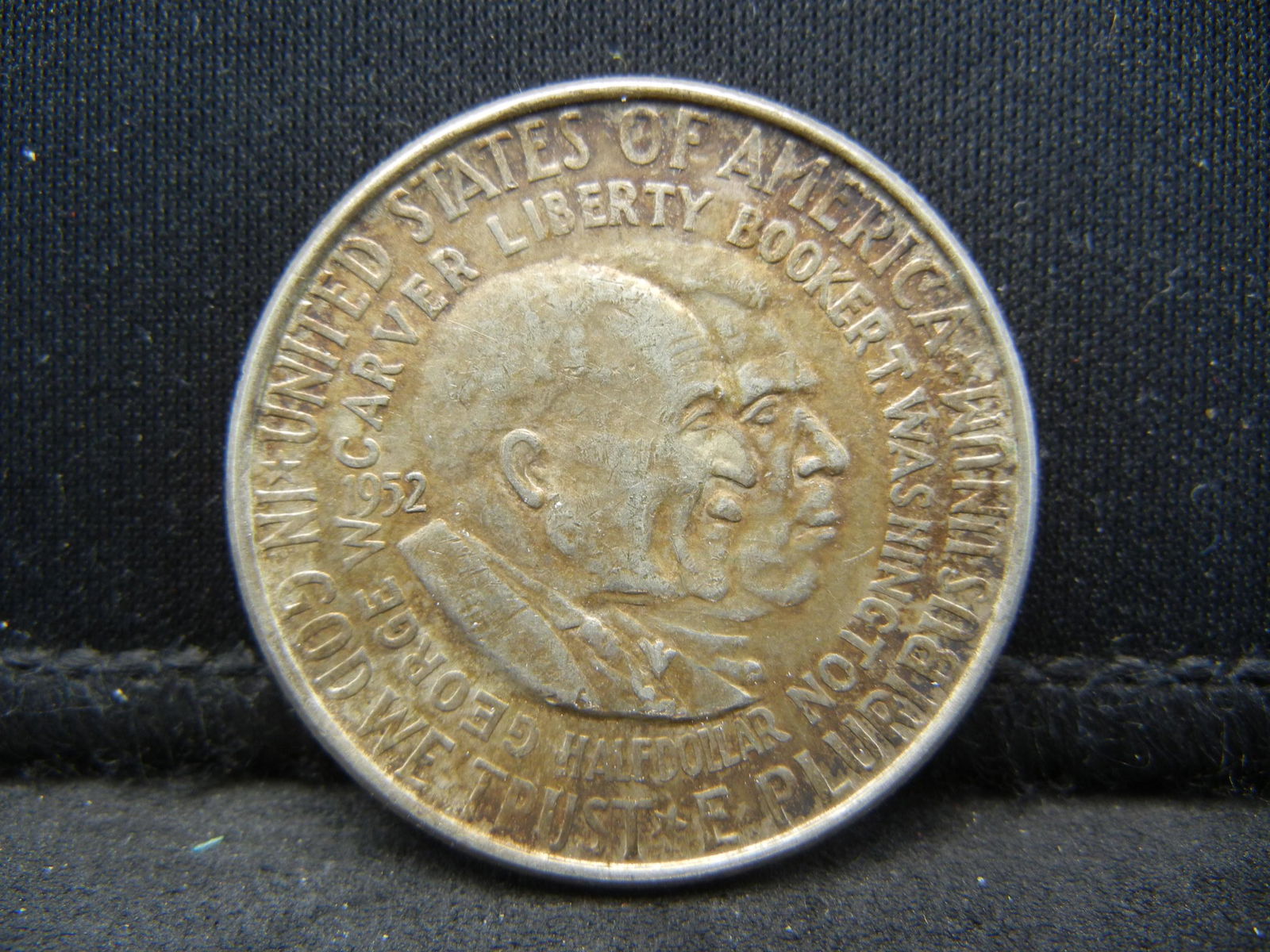 1952 Washington Carver Half Dollar Commemorative (1 of 2)